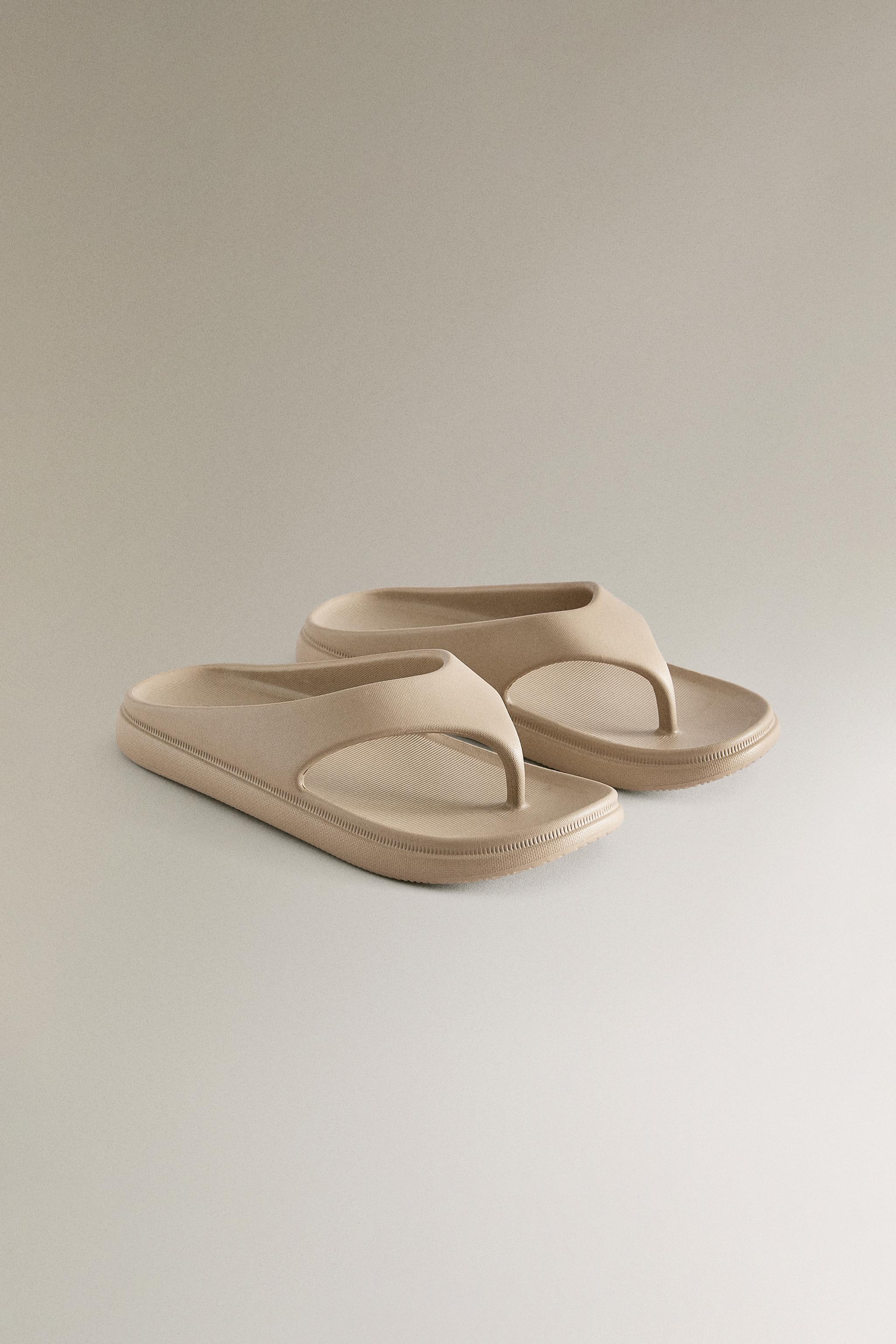 RUBBERIZED FLAT SANDALS