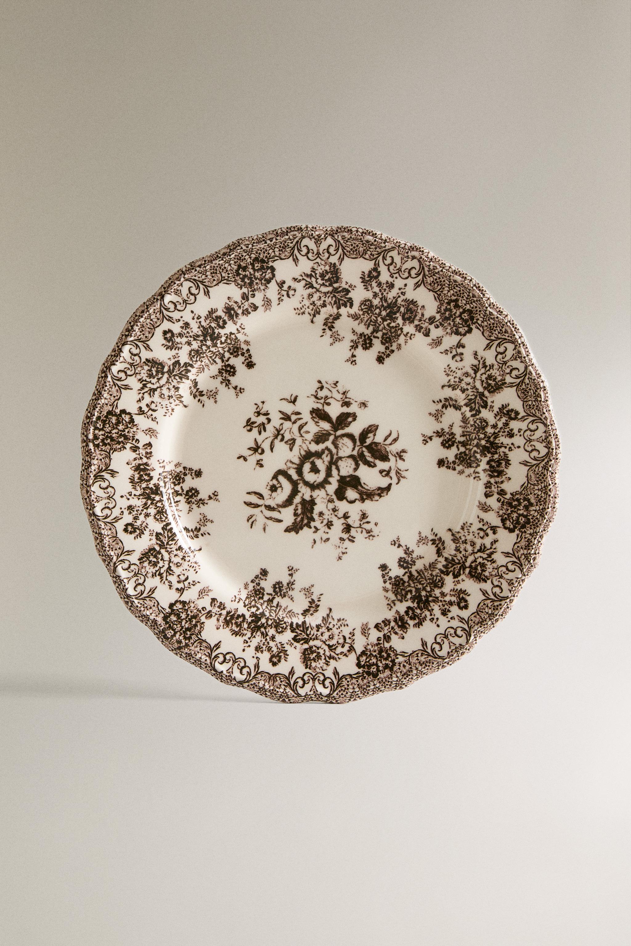 FLORAL EARTHENWARE DINNER PLATE