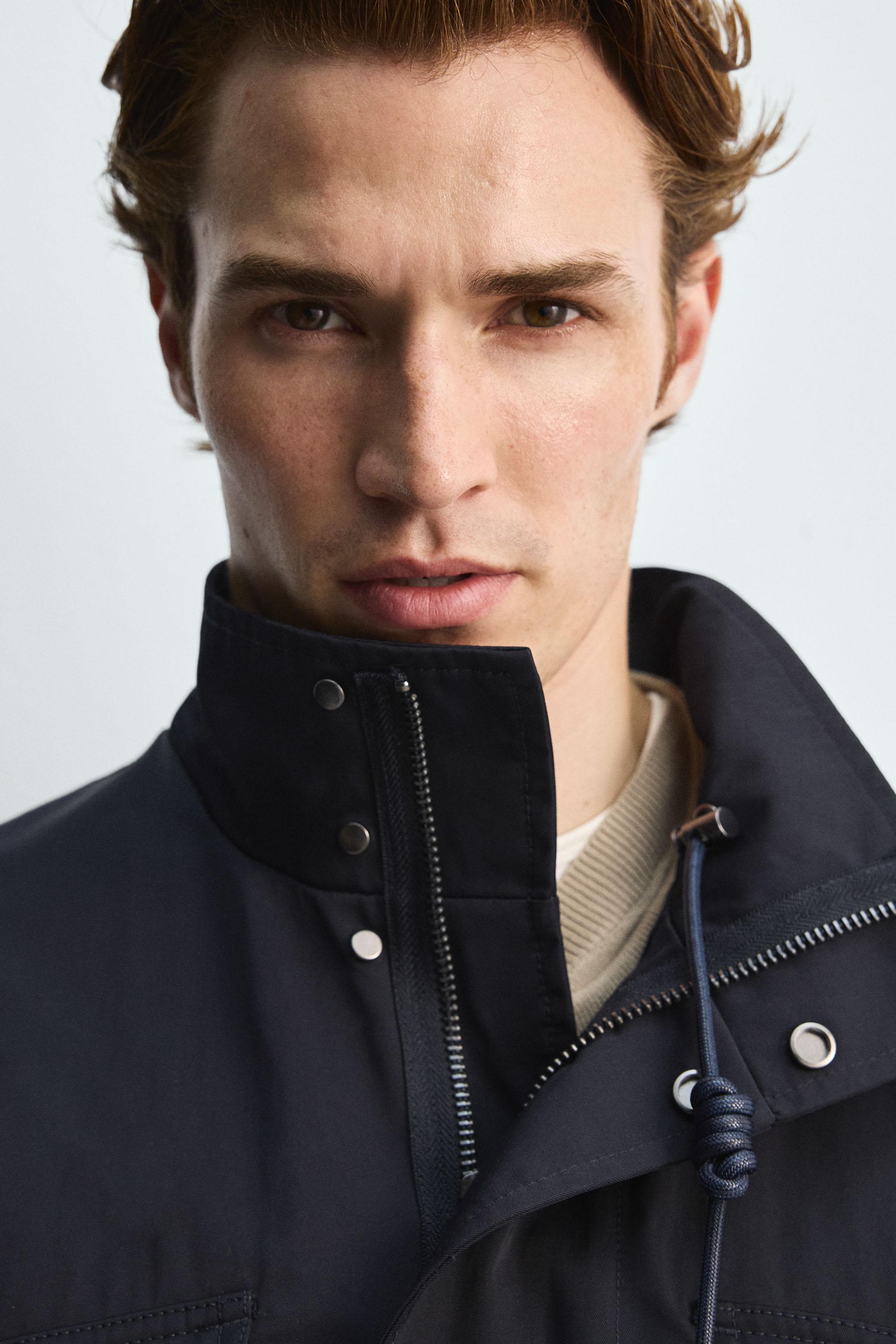 TECHNICAL PARKA WITH POCKETS