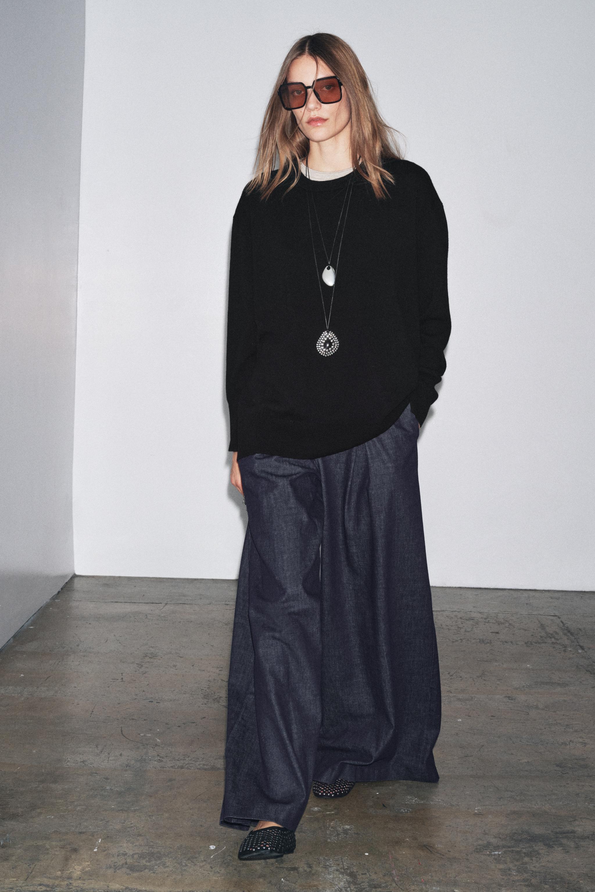 OVERSIZED 100% WOOL KNIT SWEATER