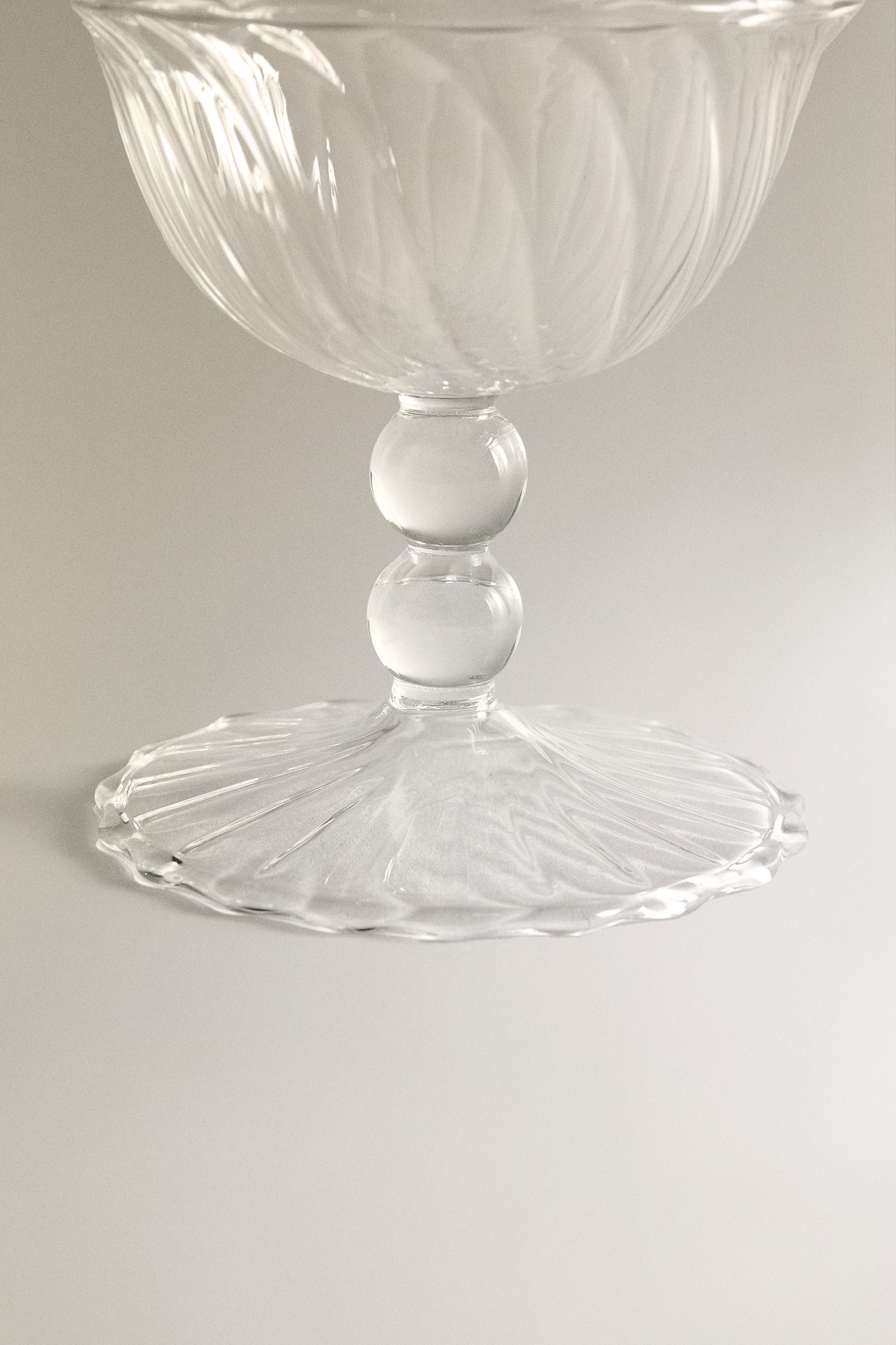 WAVY BOROSILICATE SHOT GLASS