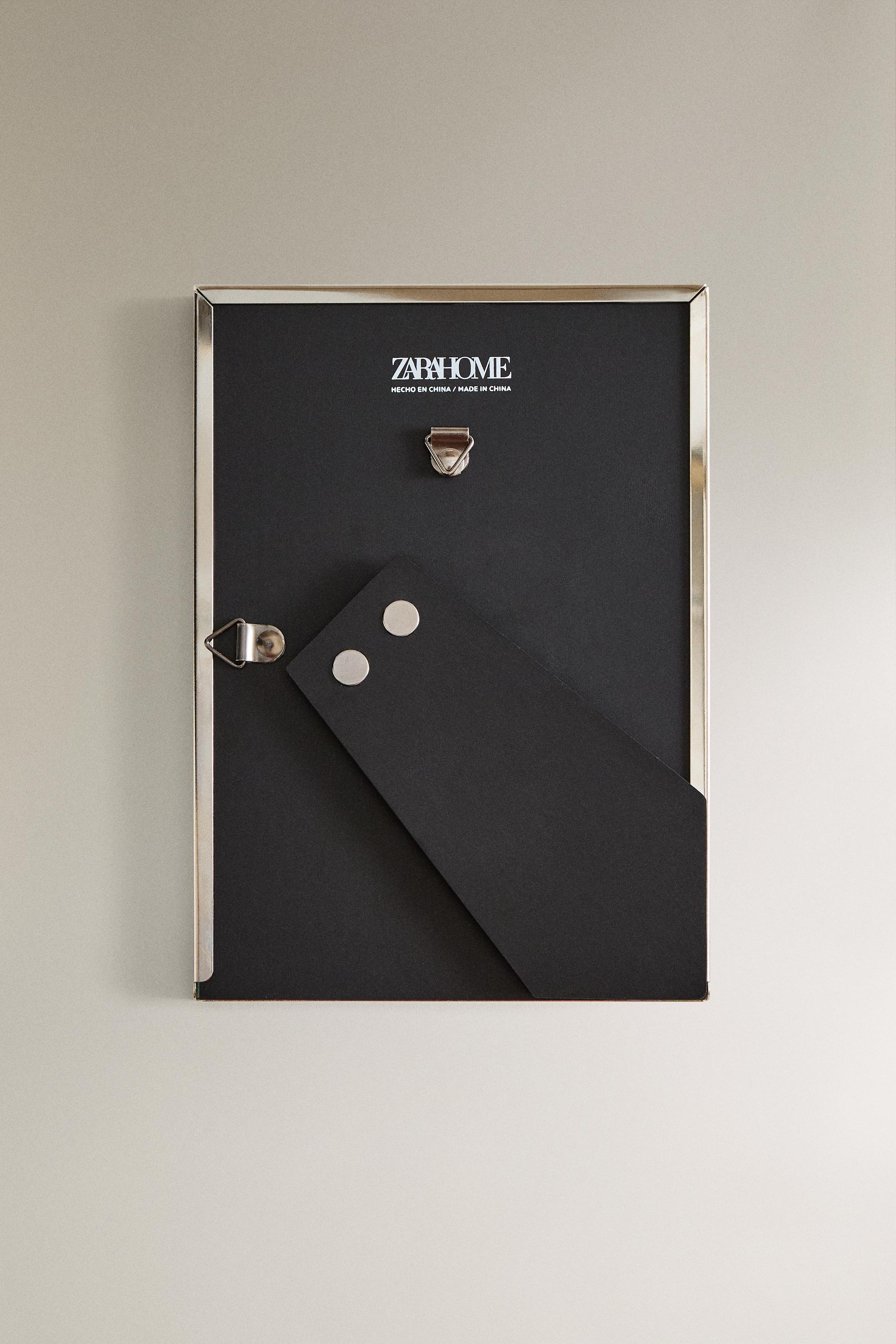 SILVER METAL PICTURE FRAME