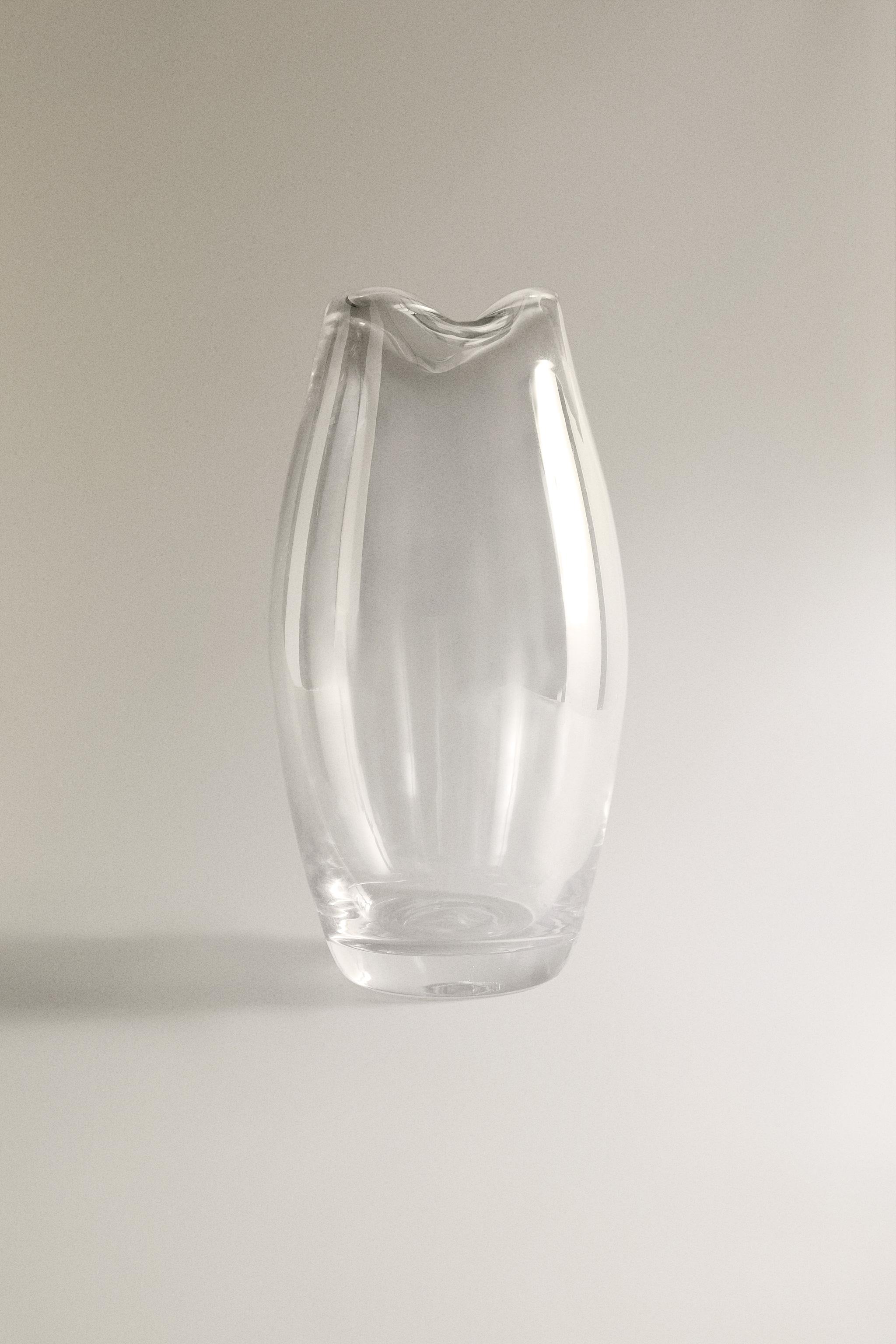 TALL VASE WITH IRREGULAR NECK