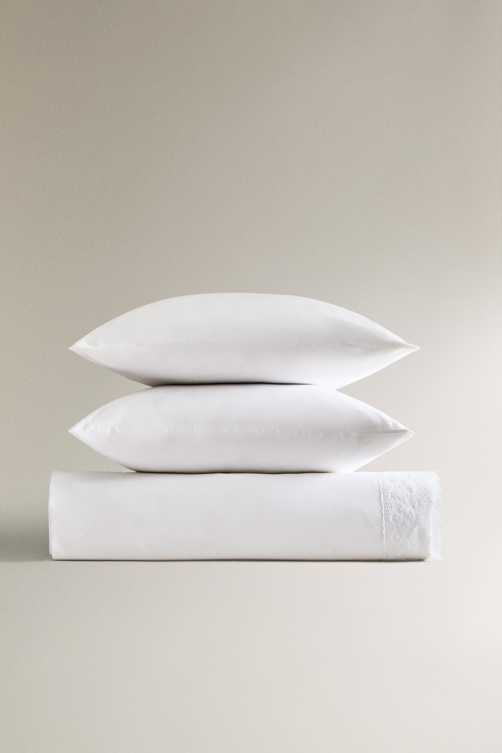 EMBROIDERED DUVET COVER