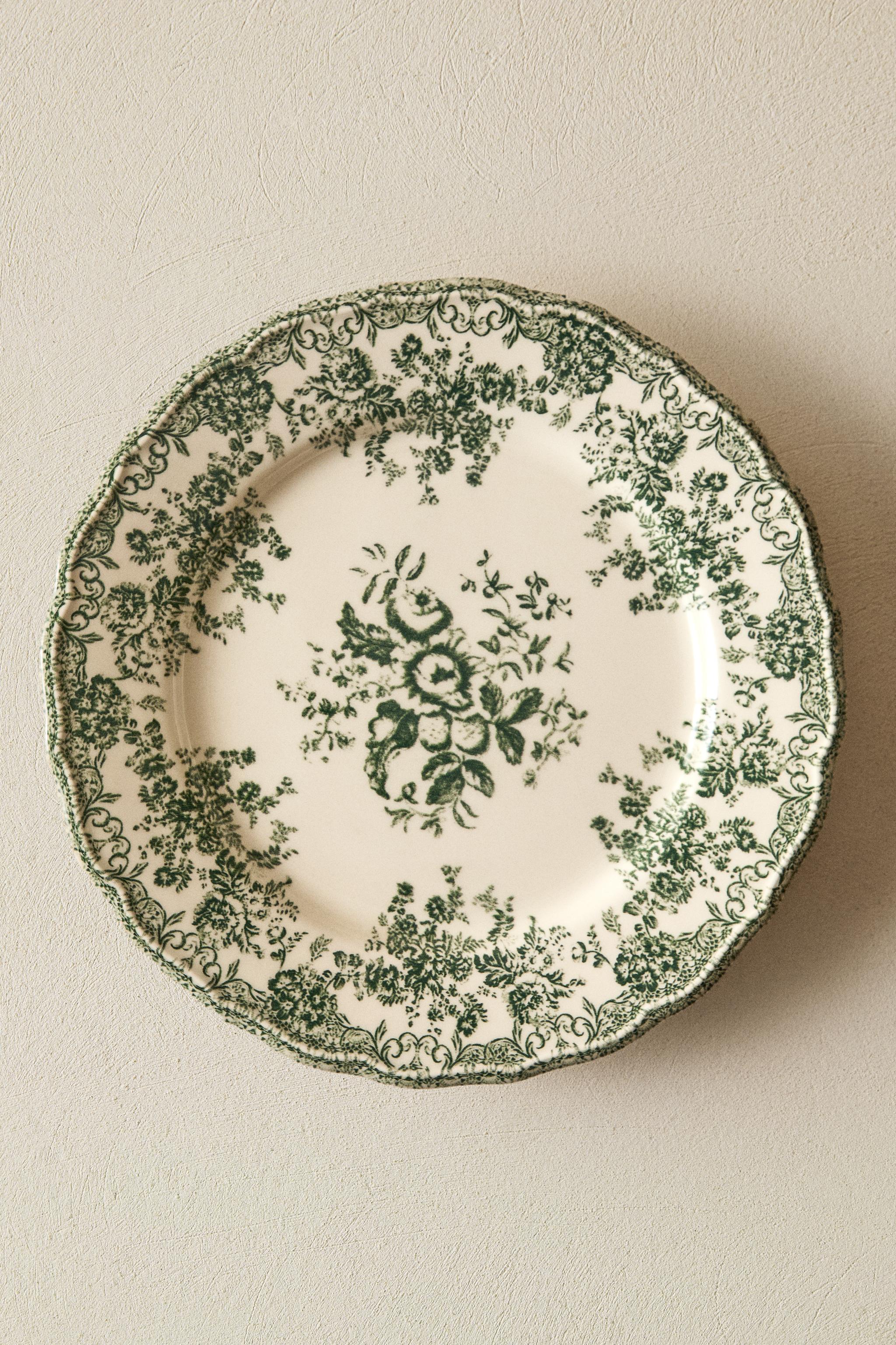 FLORAL EARTHENWARE DINNER PLATE