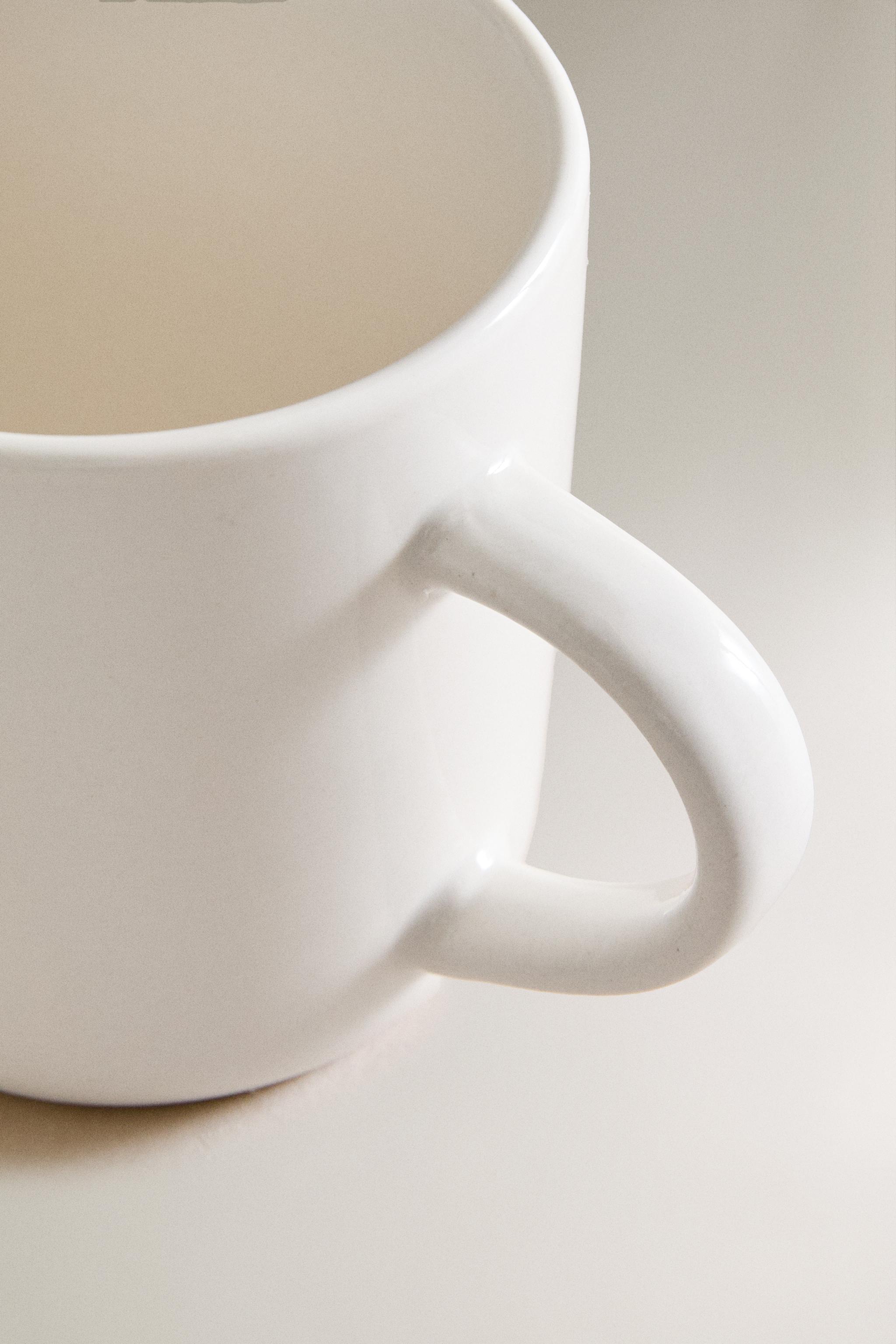 STONEWARE MUG
