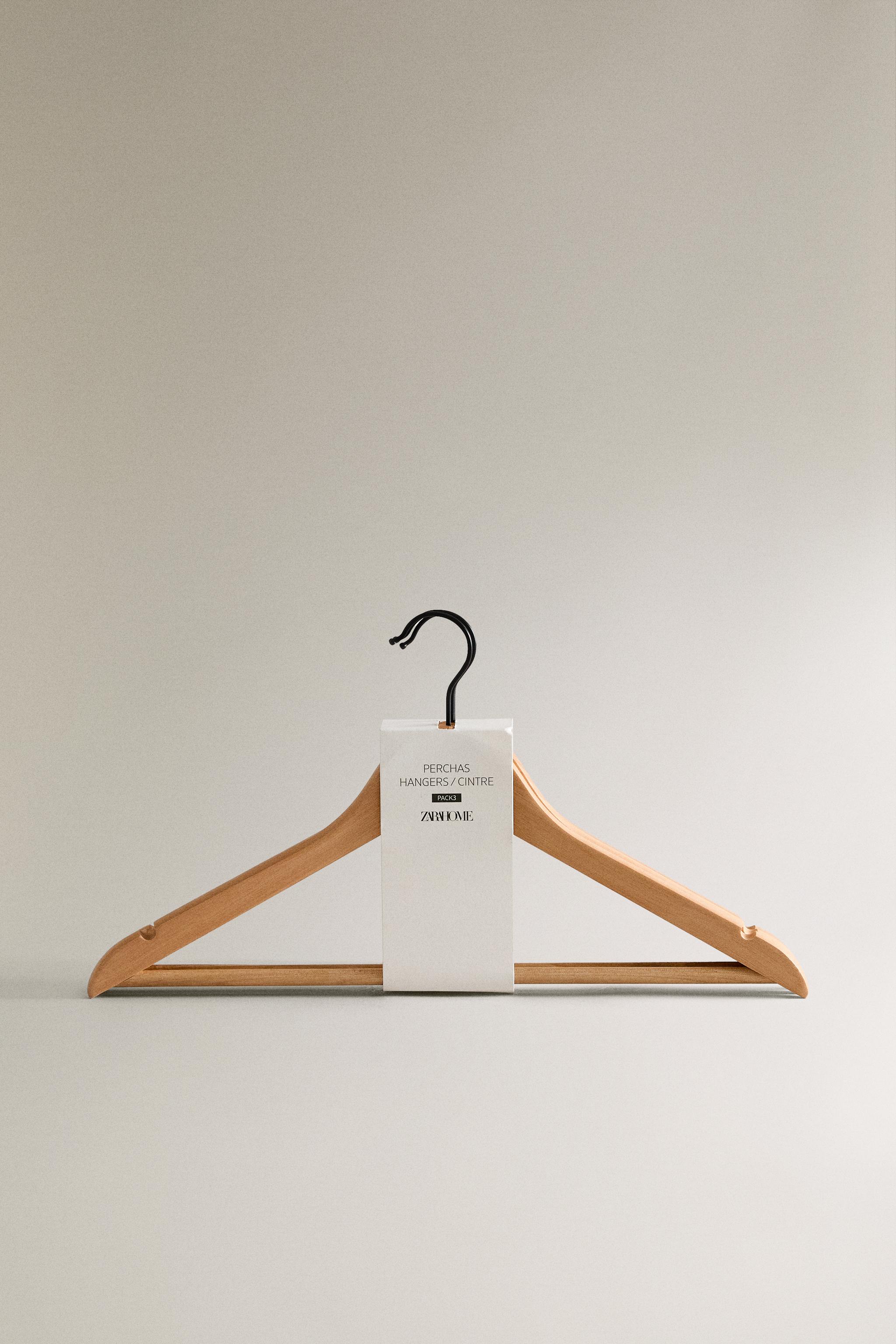 LACQUERED WOODEN HANGER (SET OF 3)