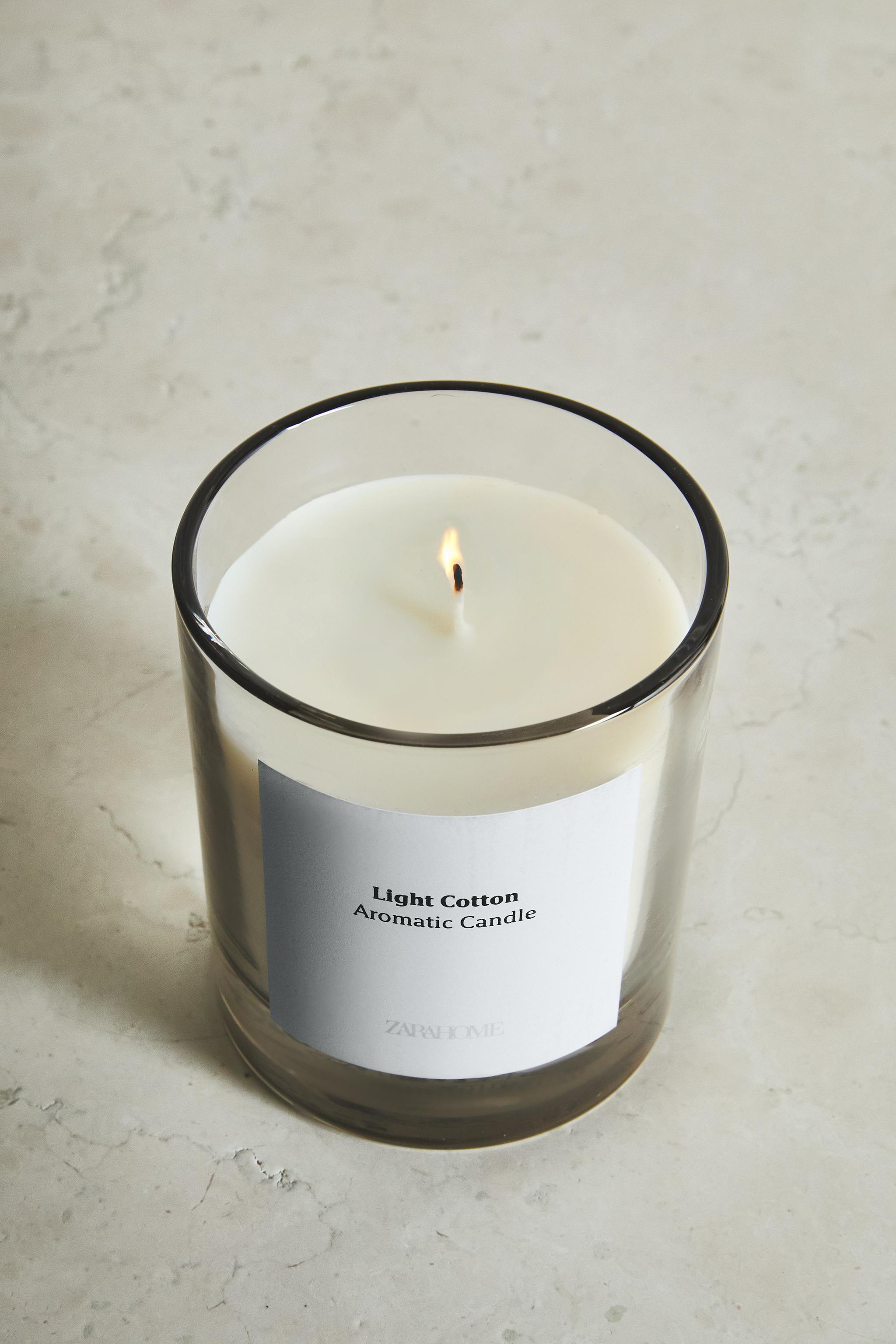 (200 G) LIGHT COTTON SCENTED CANDLE