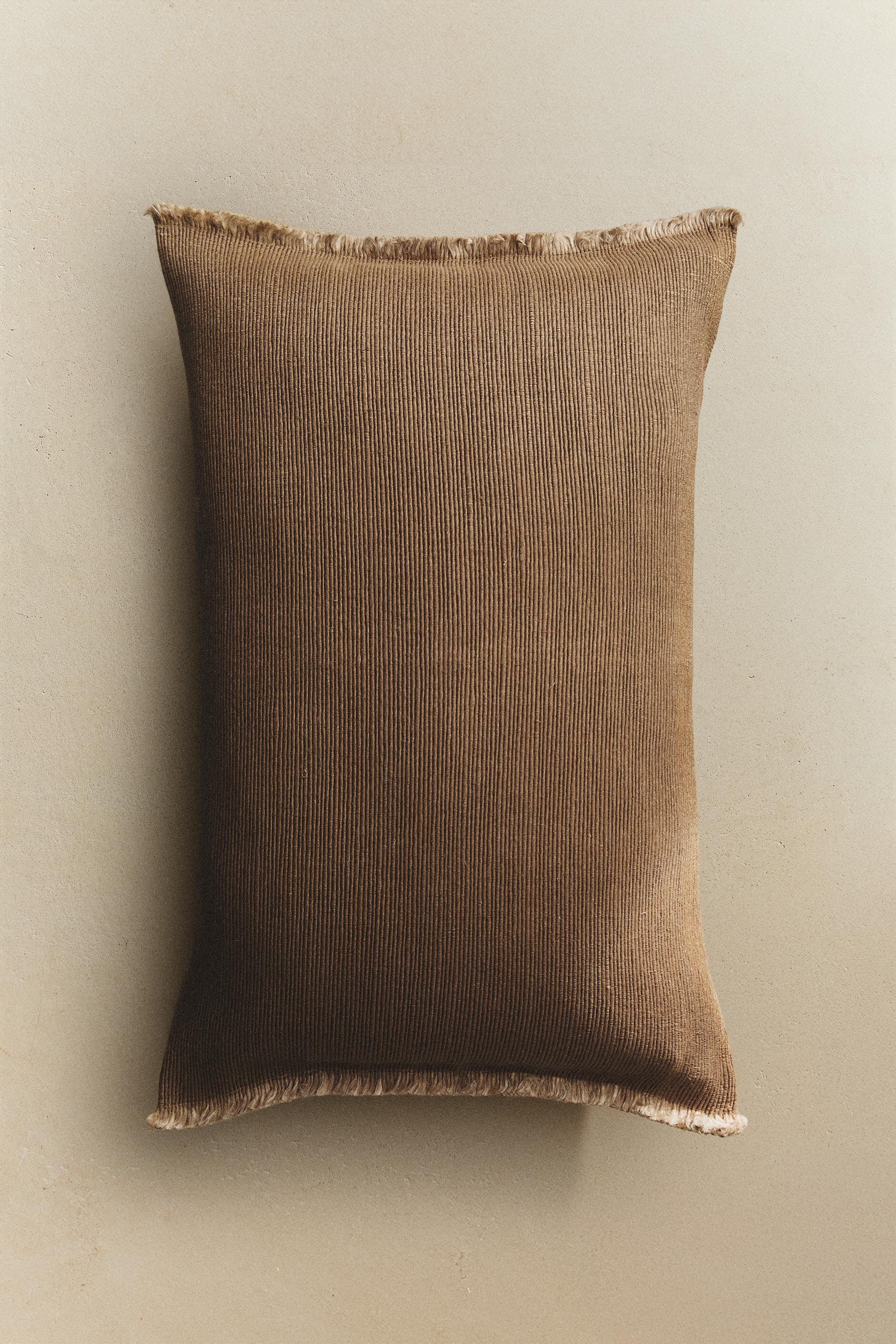 LINEN THROW PILLOW COVER