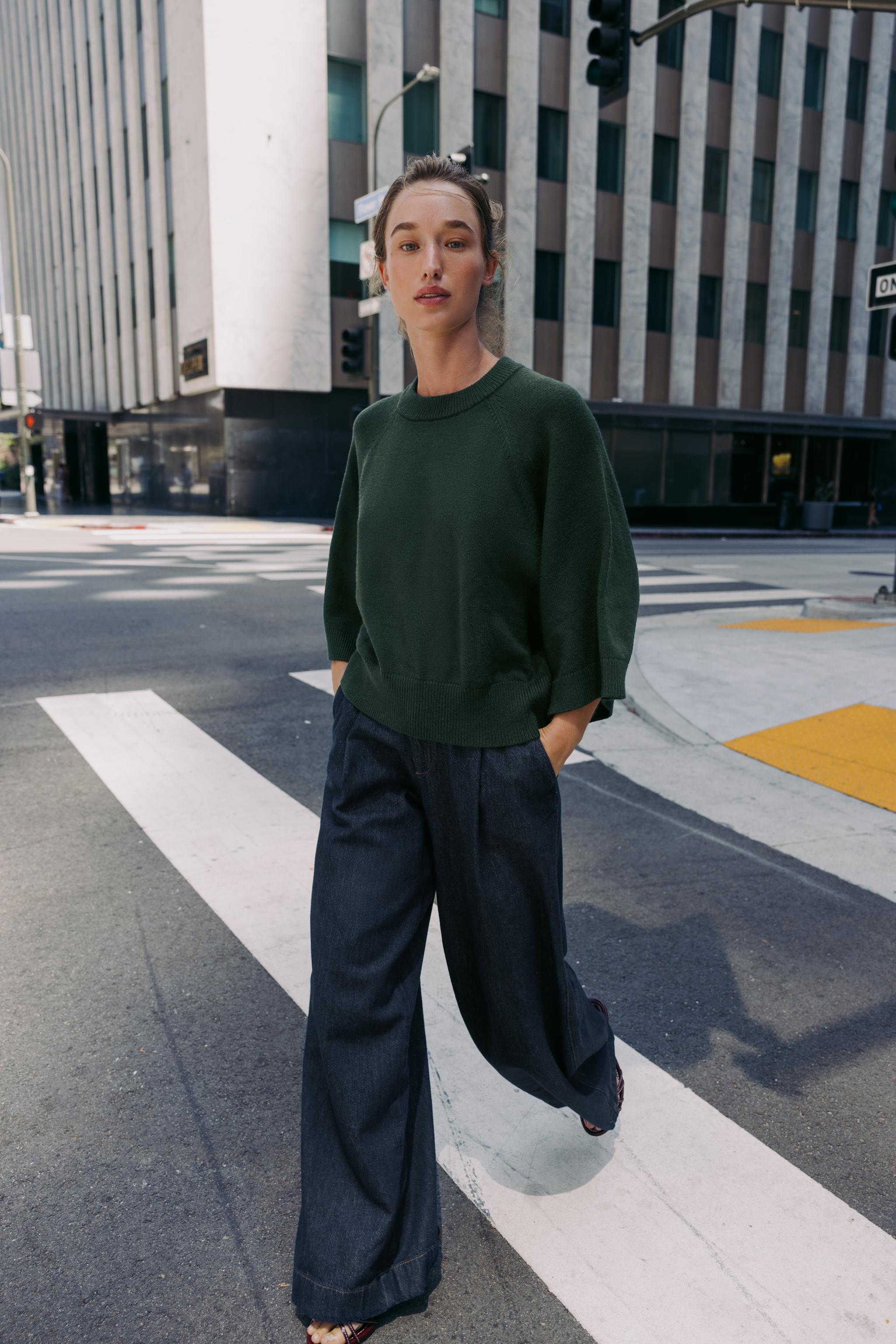 WIDE SLEEVE KNIT SWEATER