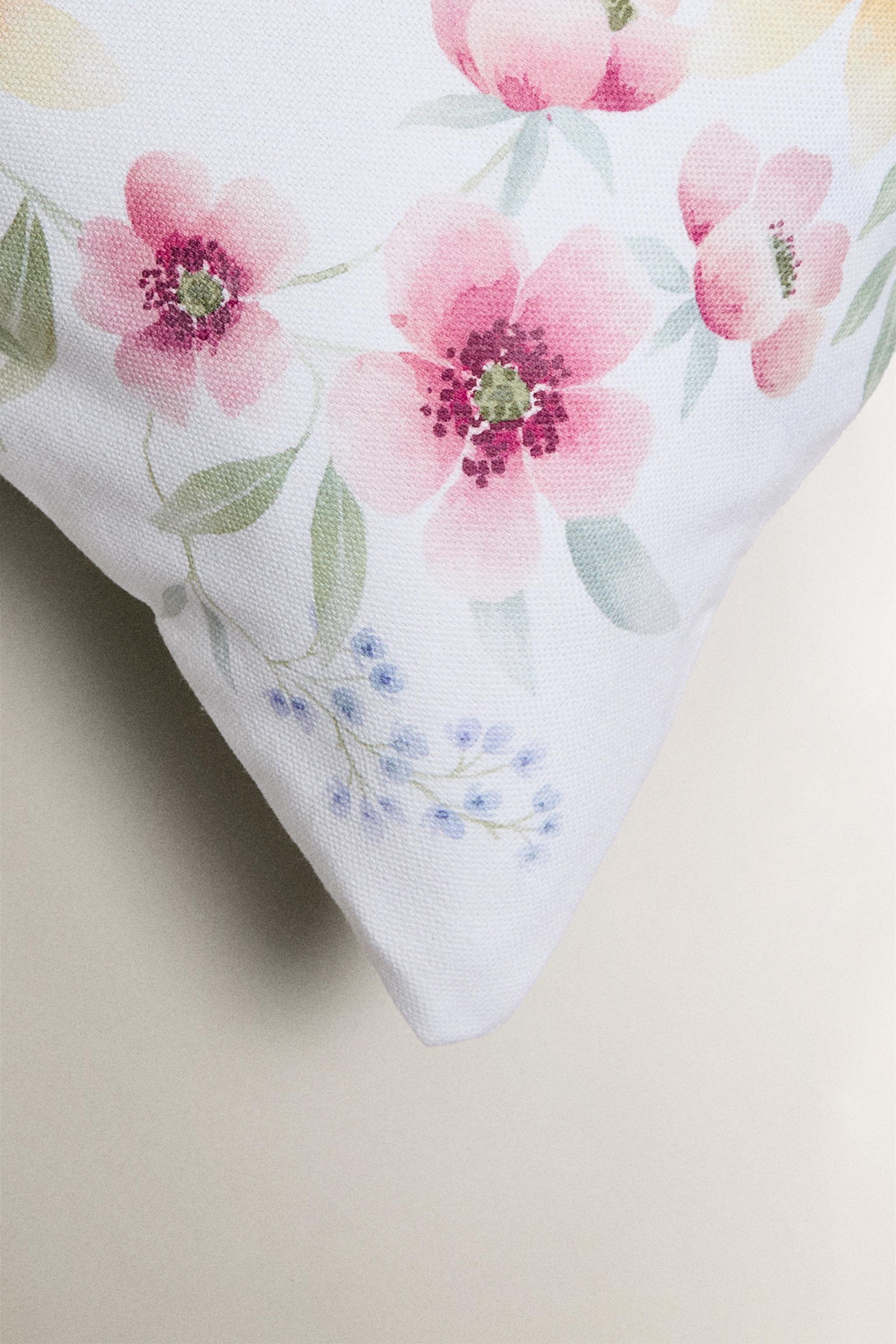 FLORAL PRINT THROW PILLOW COVER