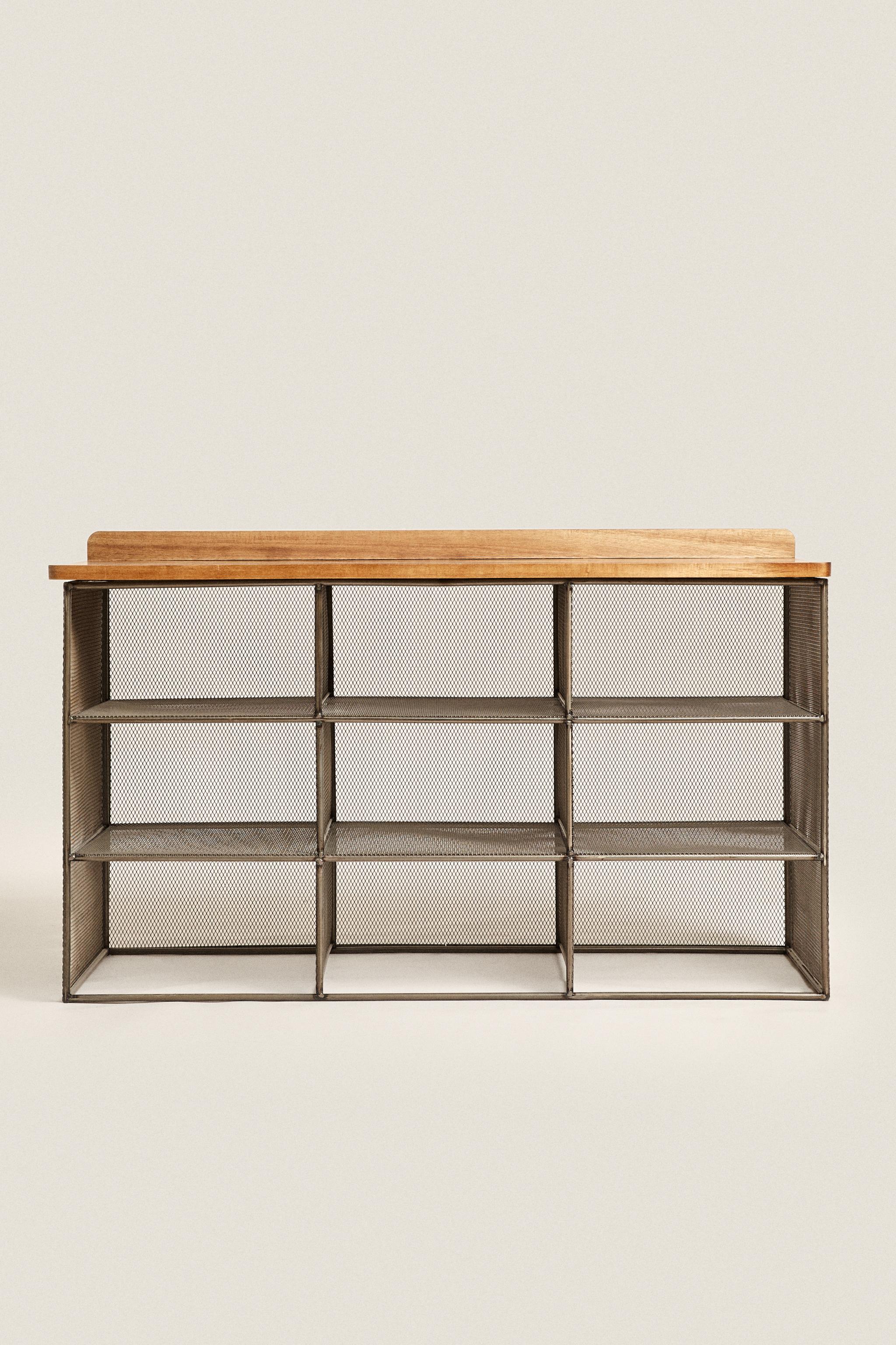 METAL AND WOOD BENCH