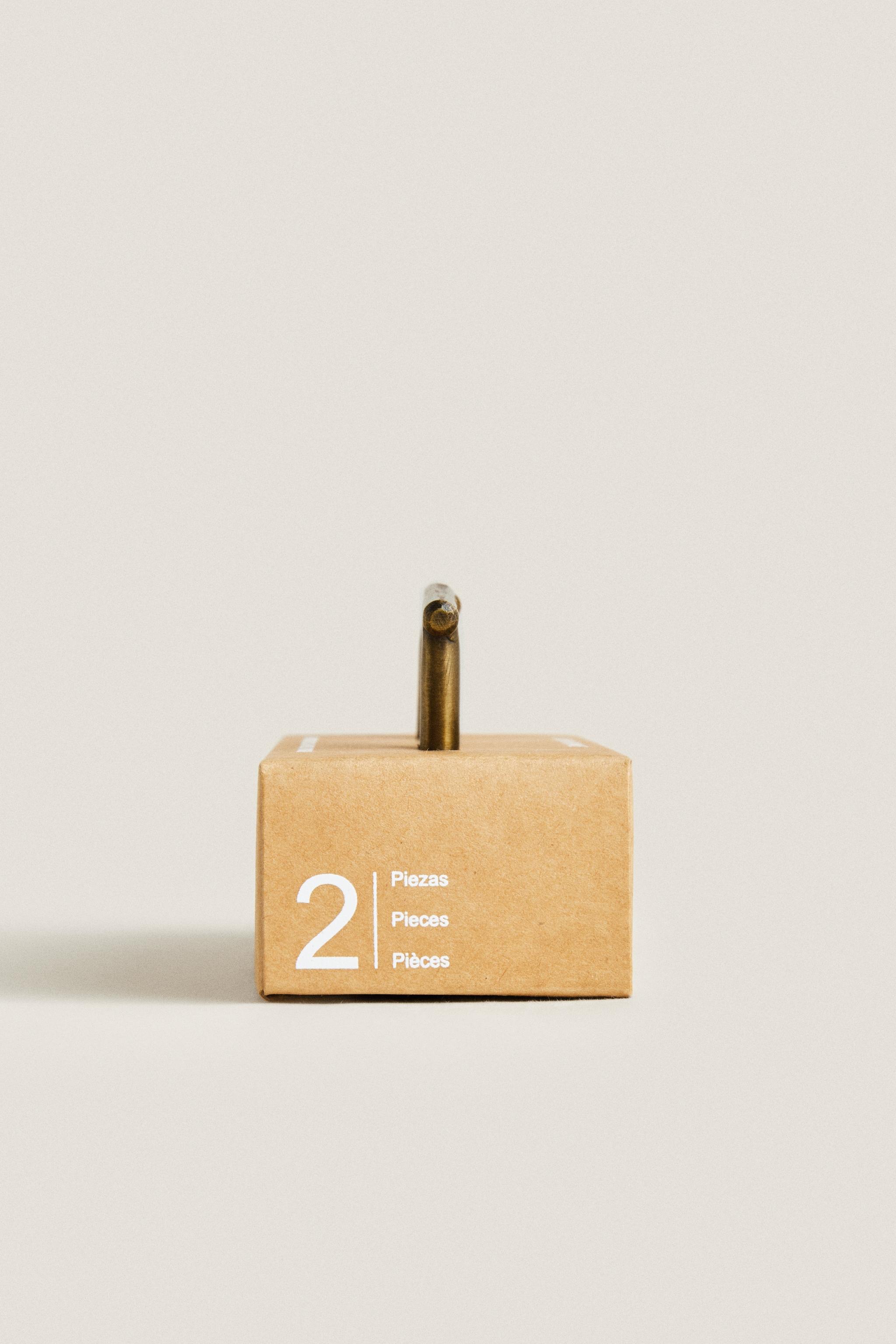 SET OF GOLD METALLIC KNOBS (SET OF 2)