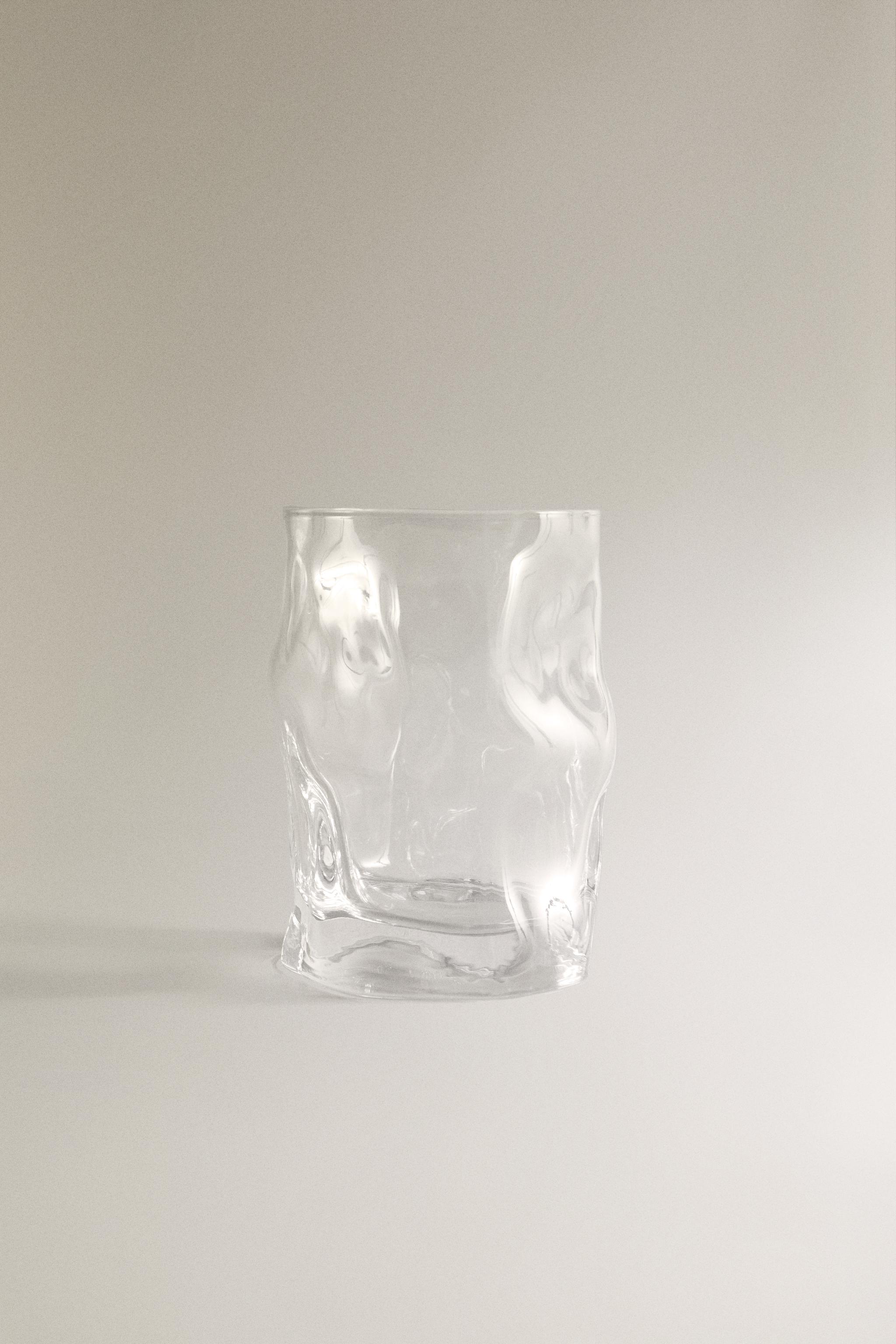 WAVY GLASS TUMBLER
