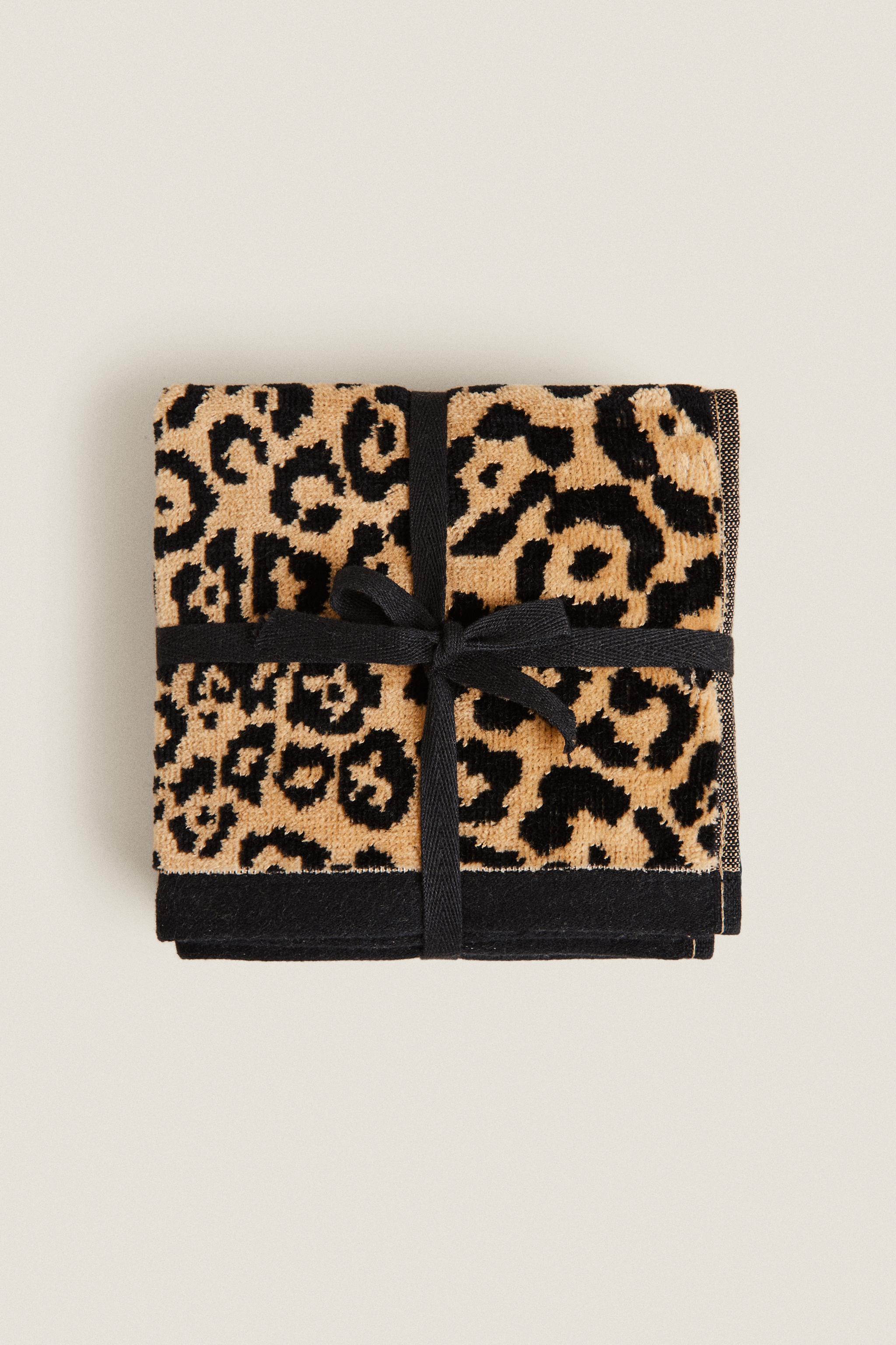 SET OF ANIMAL PRINT VELOUR HAND TOWELS (SET OF 3)
