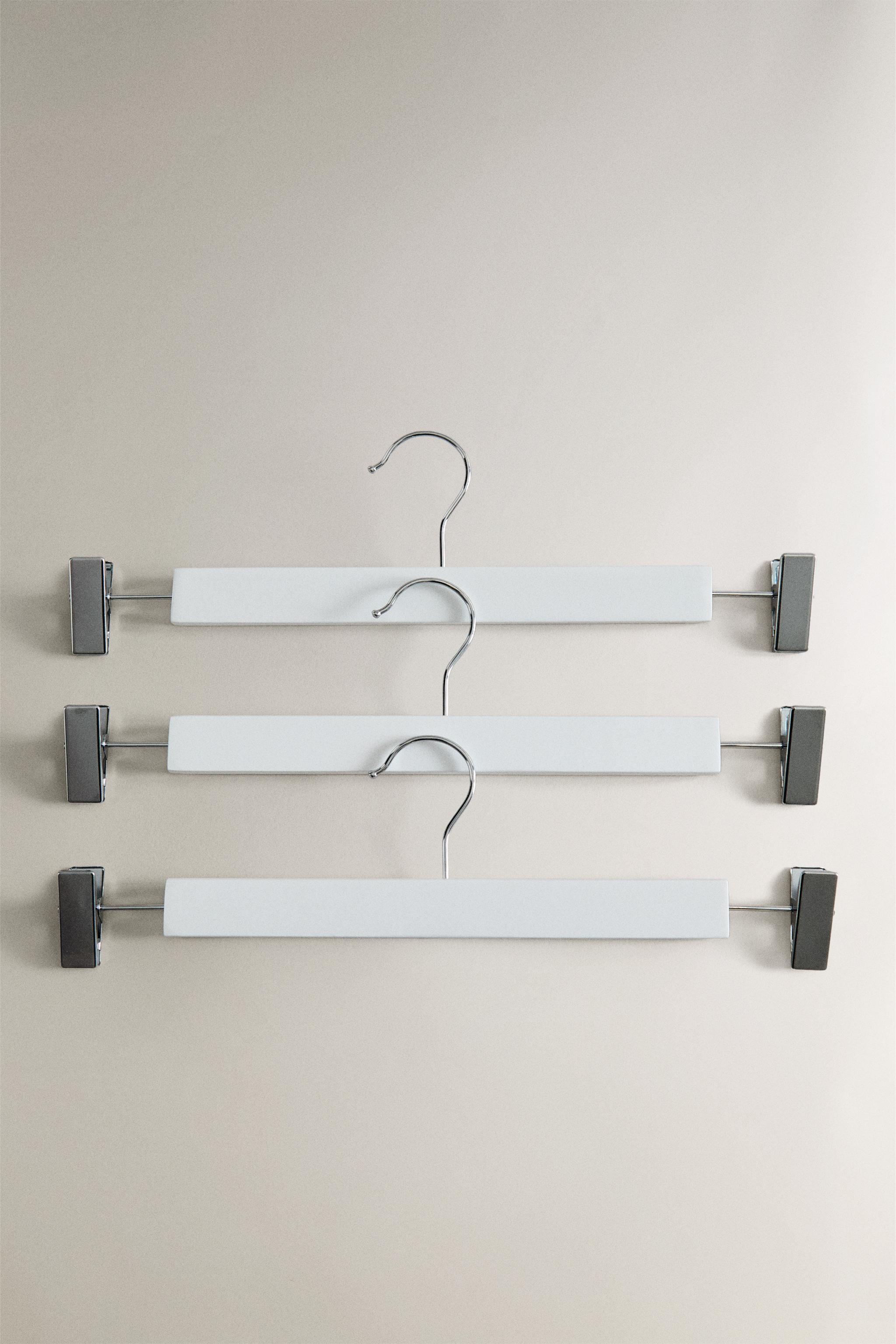 WOODEN SKIRT HANGER (SET OF 3)