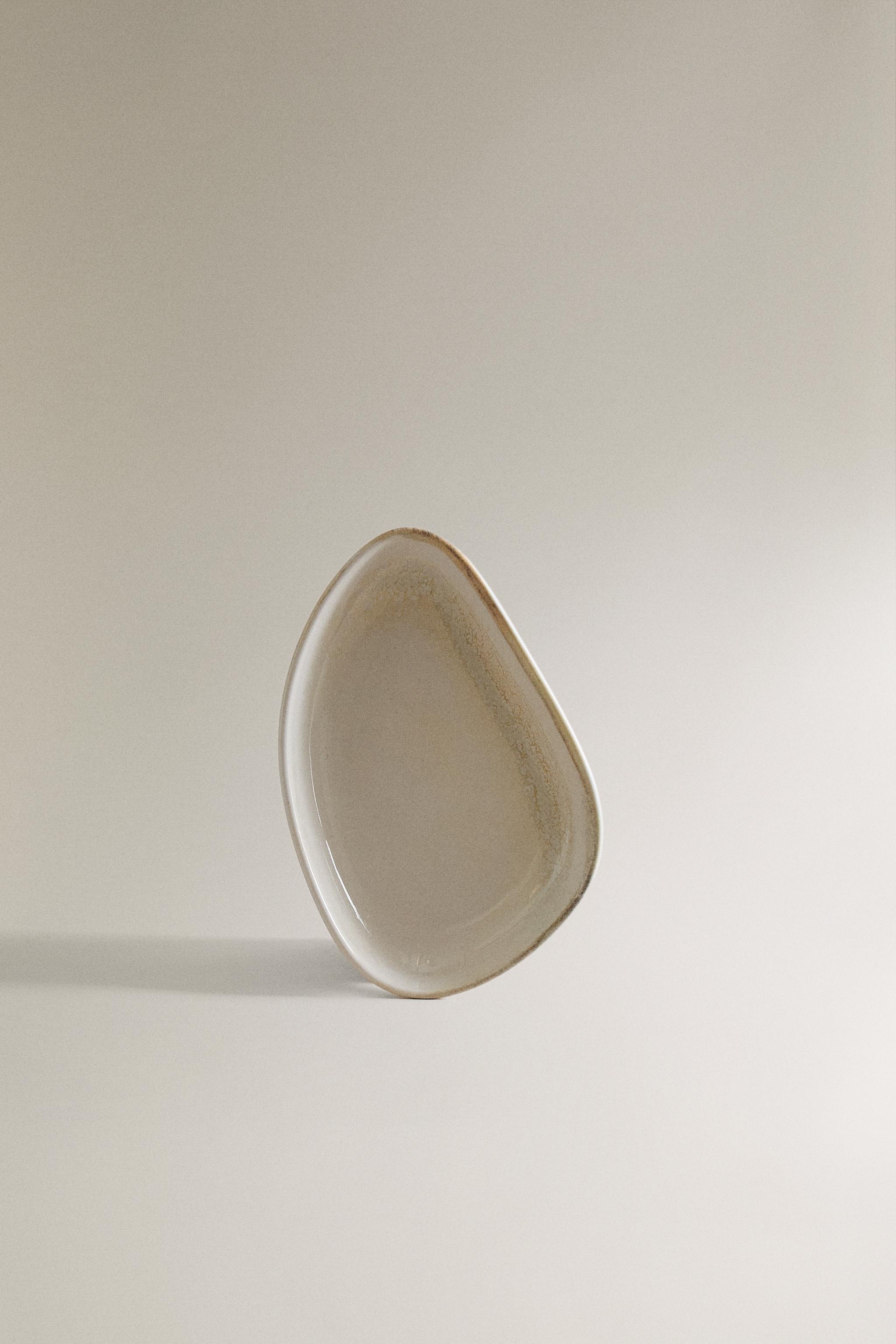 ECRU STONEWARE MINI PLATE