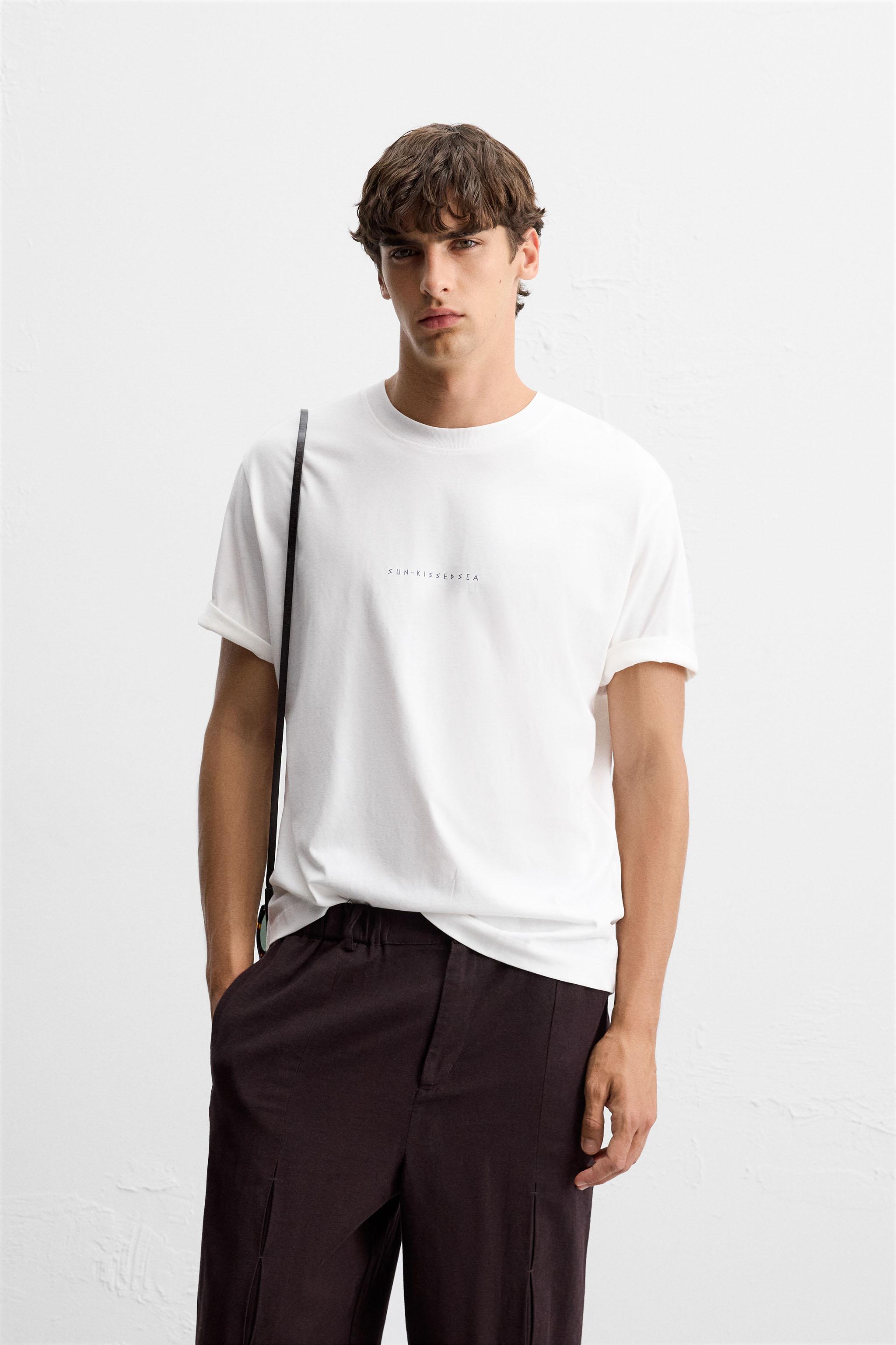 CONTRAST PATCH T-SHIRT