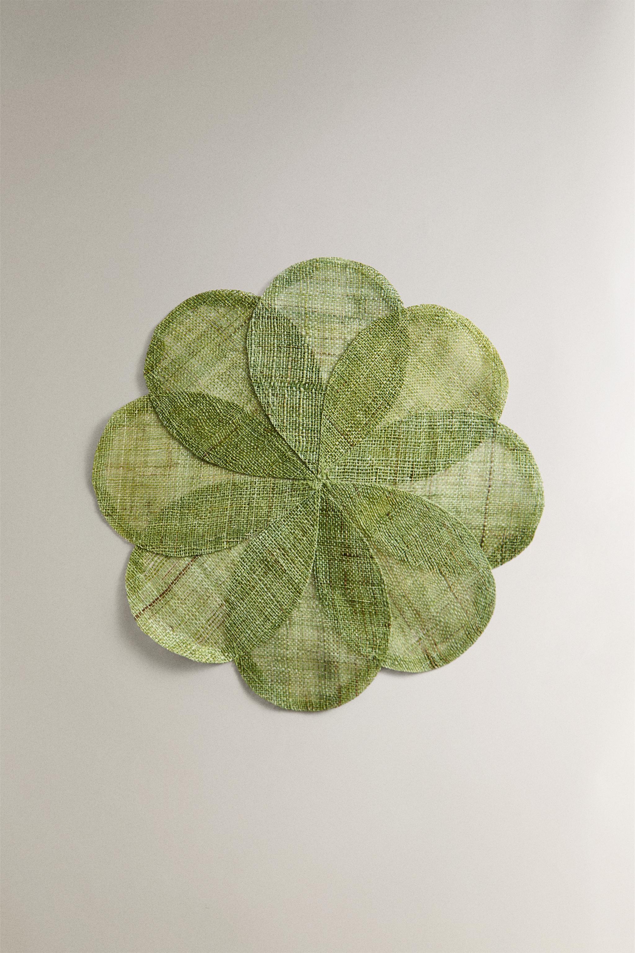 RAMIE FLOWER PLACEMAT