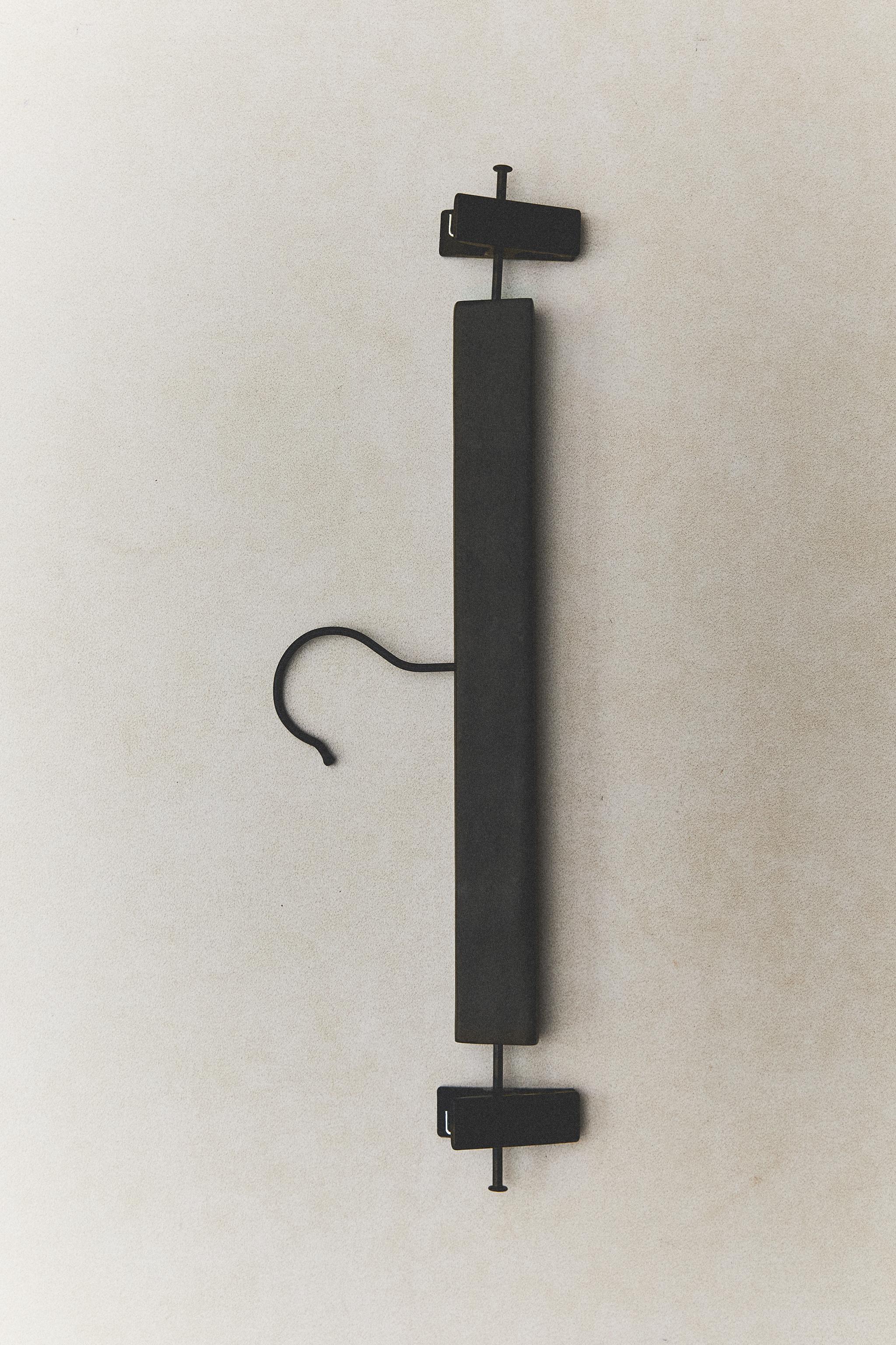 WOODEN SKIRT HANGER (SET OF 3)