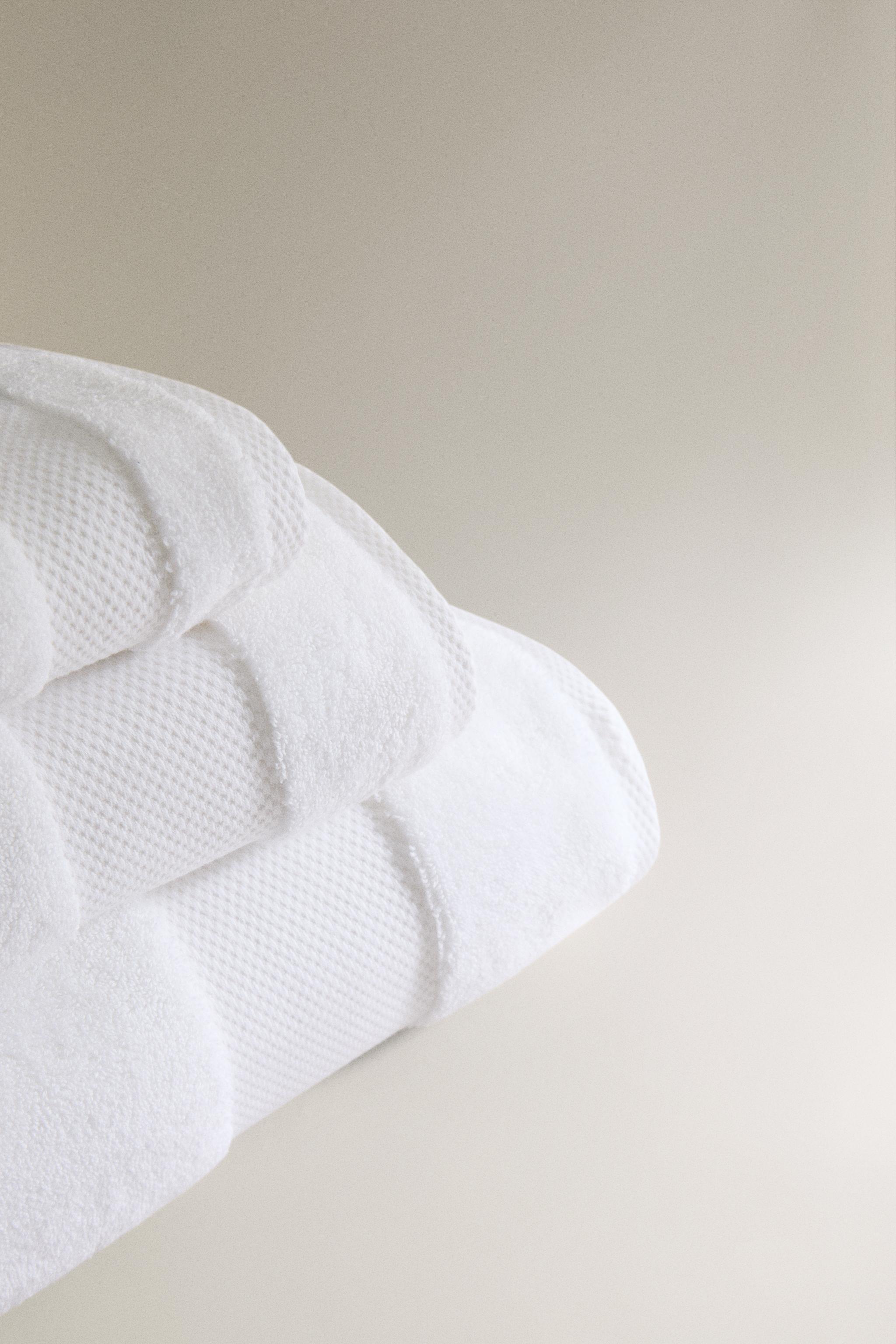 EXTRA SOFT BATH TOWEL (800 GXM²)