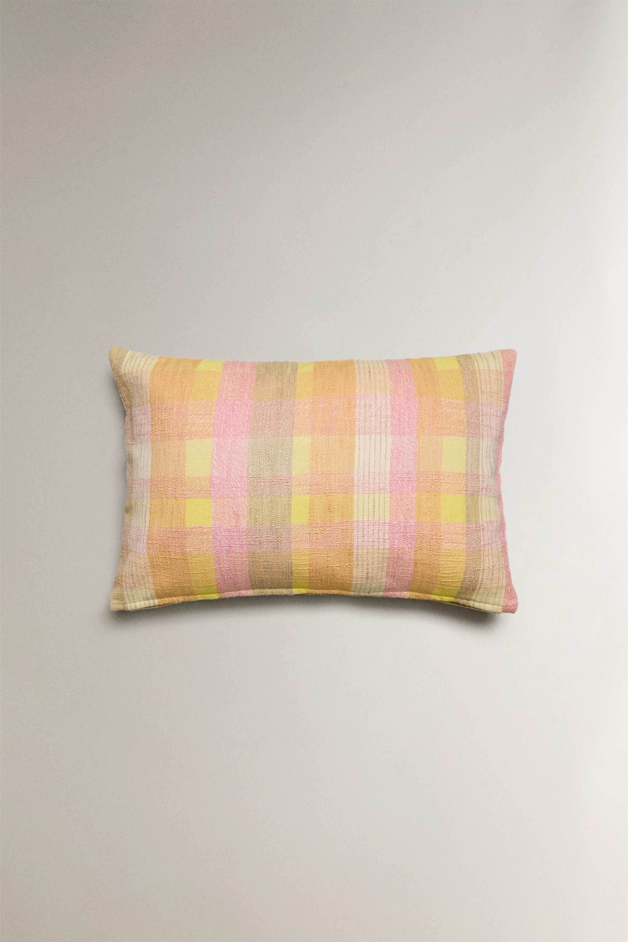 CHECK THROW PILLOW COVER