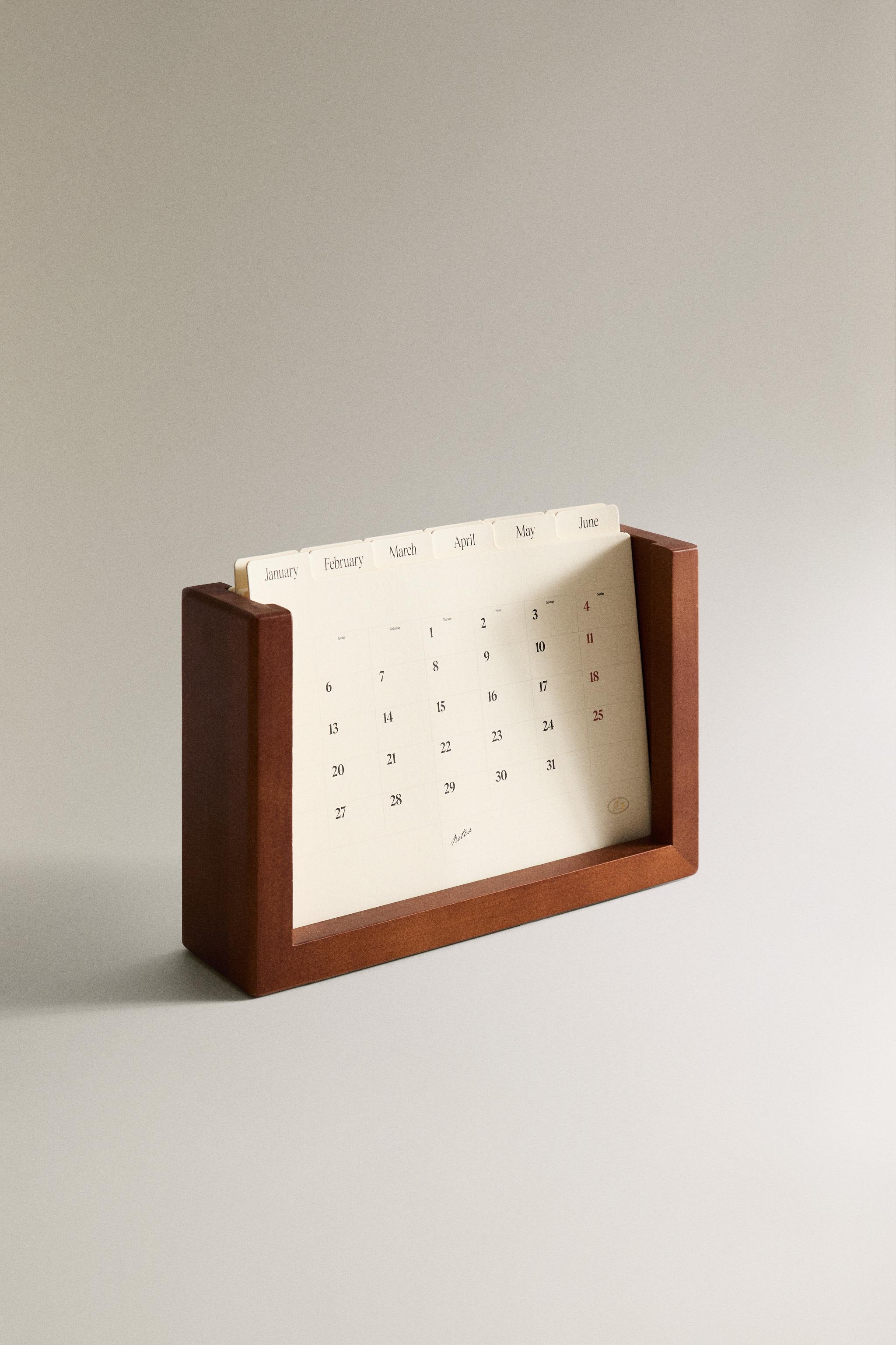 WOODEN FRAME TABLE CALENDAR