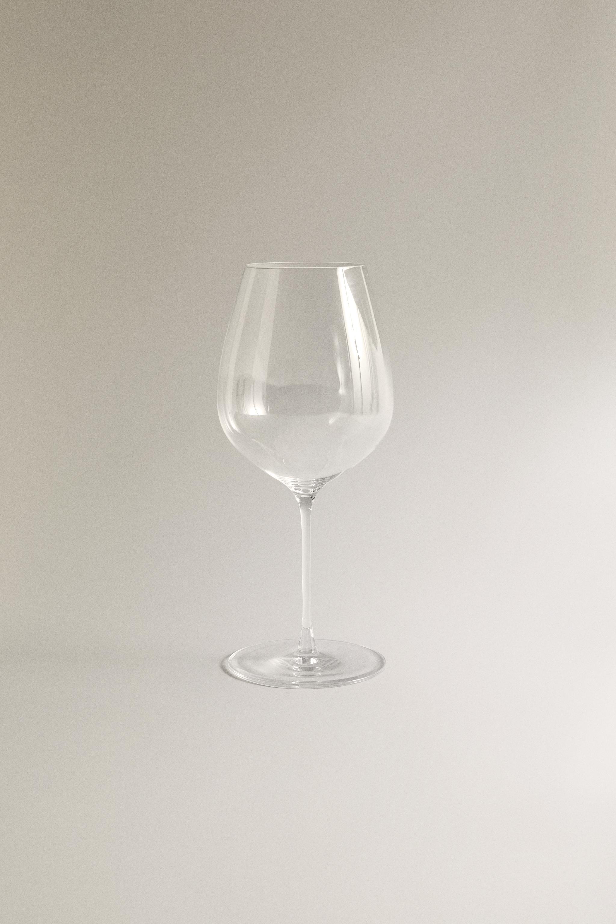 ULTRA LIGHTWEIGHT CRYSTALLINE GLASS