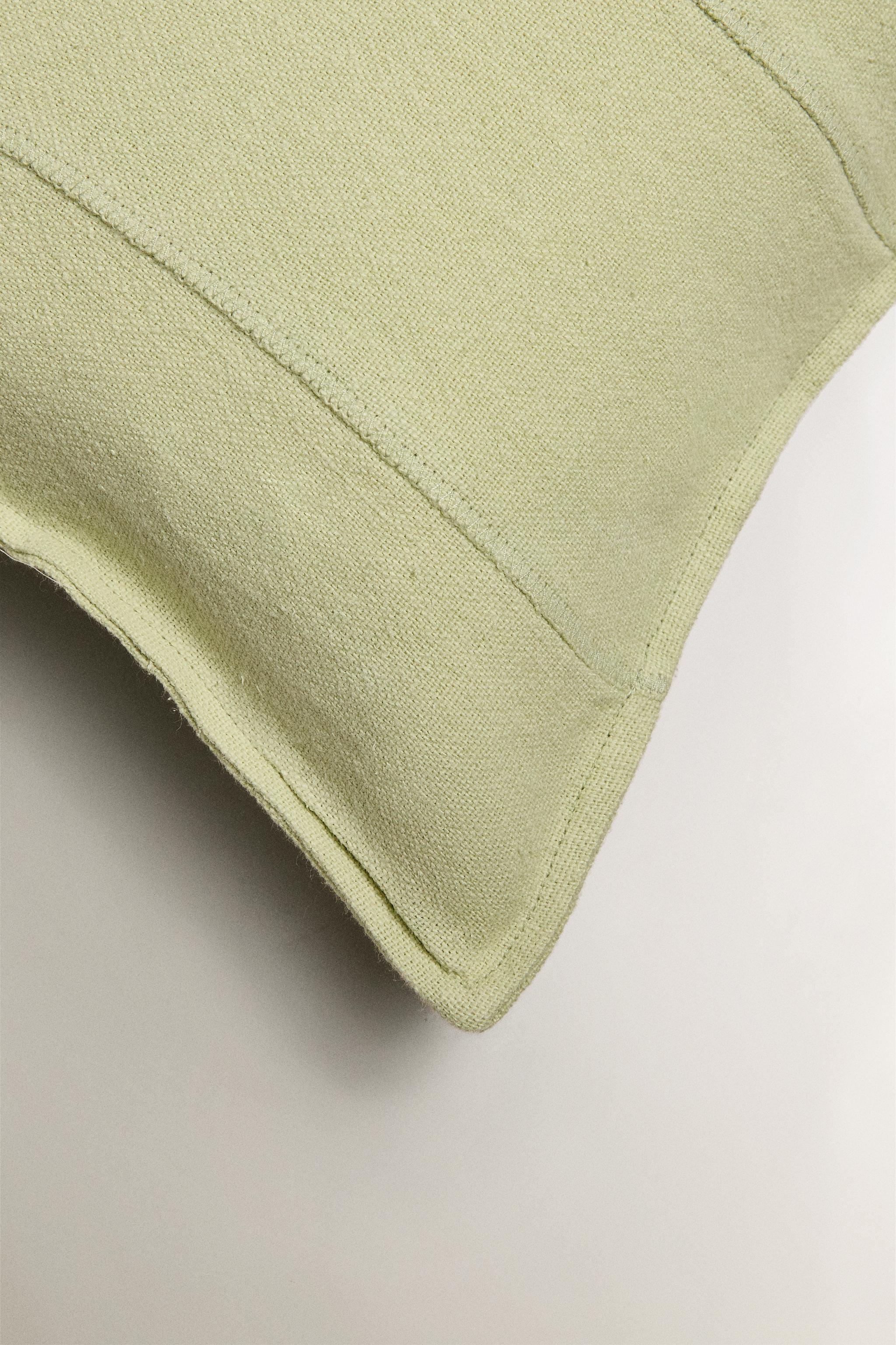 PLEATED THROW PILLOW COVER