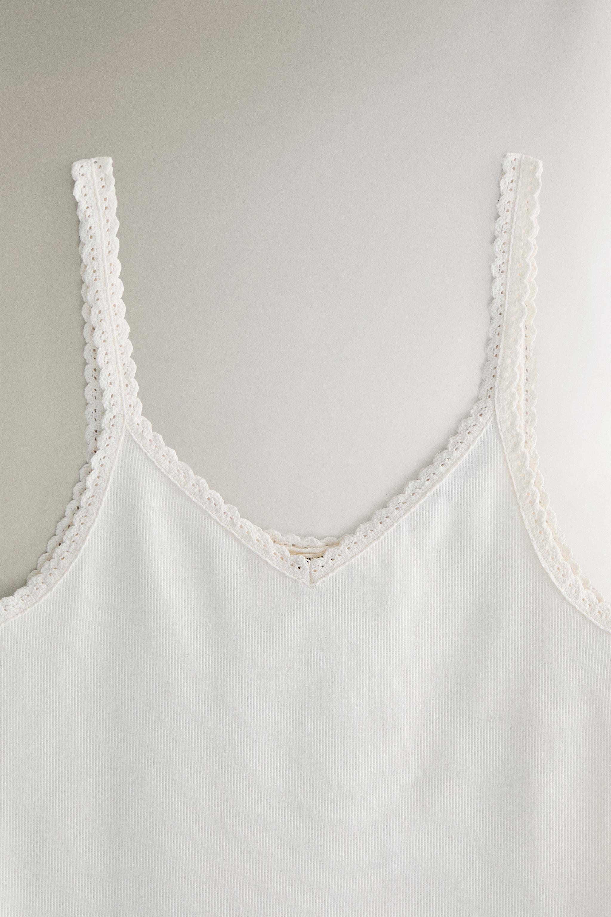 TOP WITH CROCHET DETAIL