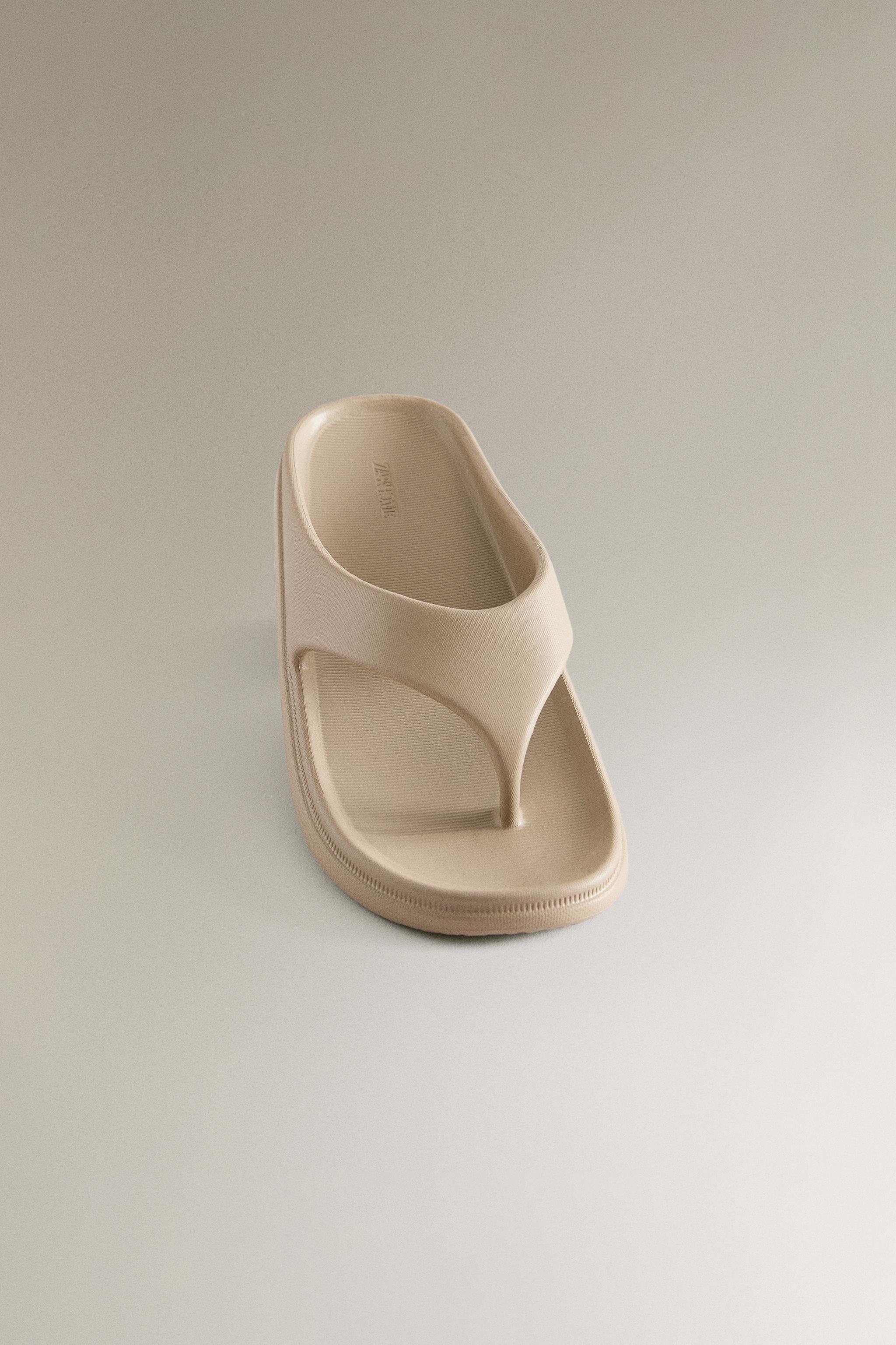 RUBBERIZED FLAT SANDALS