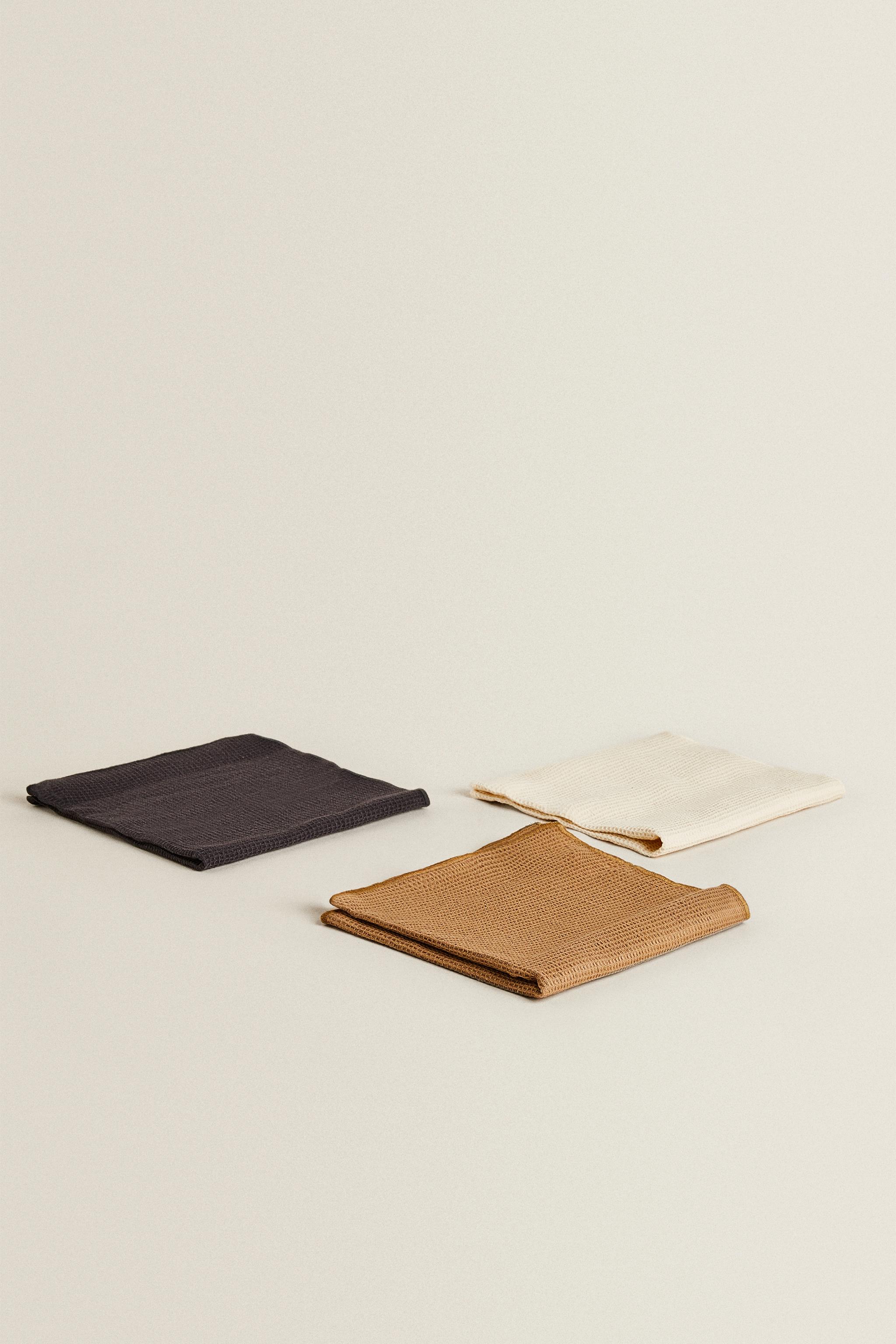 WAFFLE-KNIT KITCHEN TOWELS (SET OF 3)