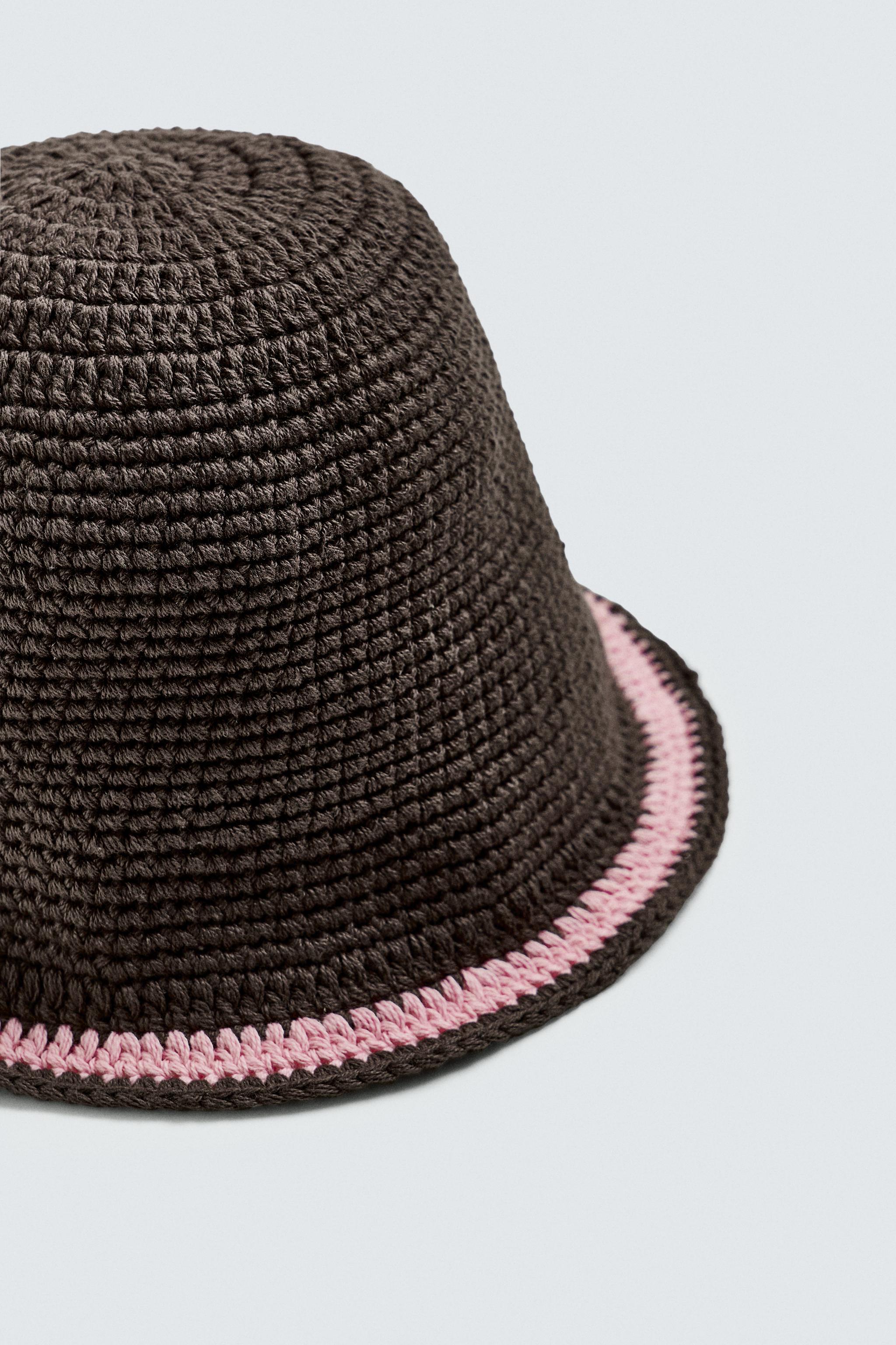 CROCHET BAND BUCKET HAT