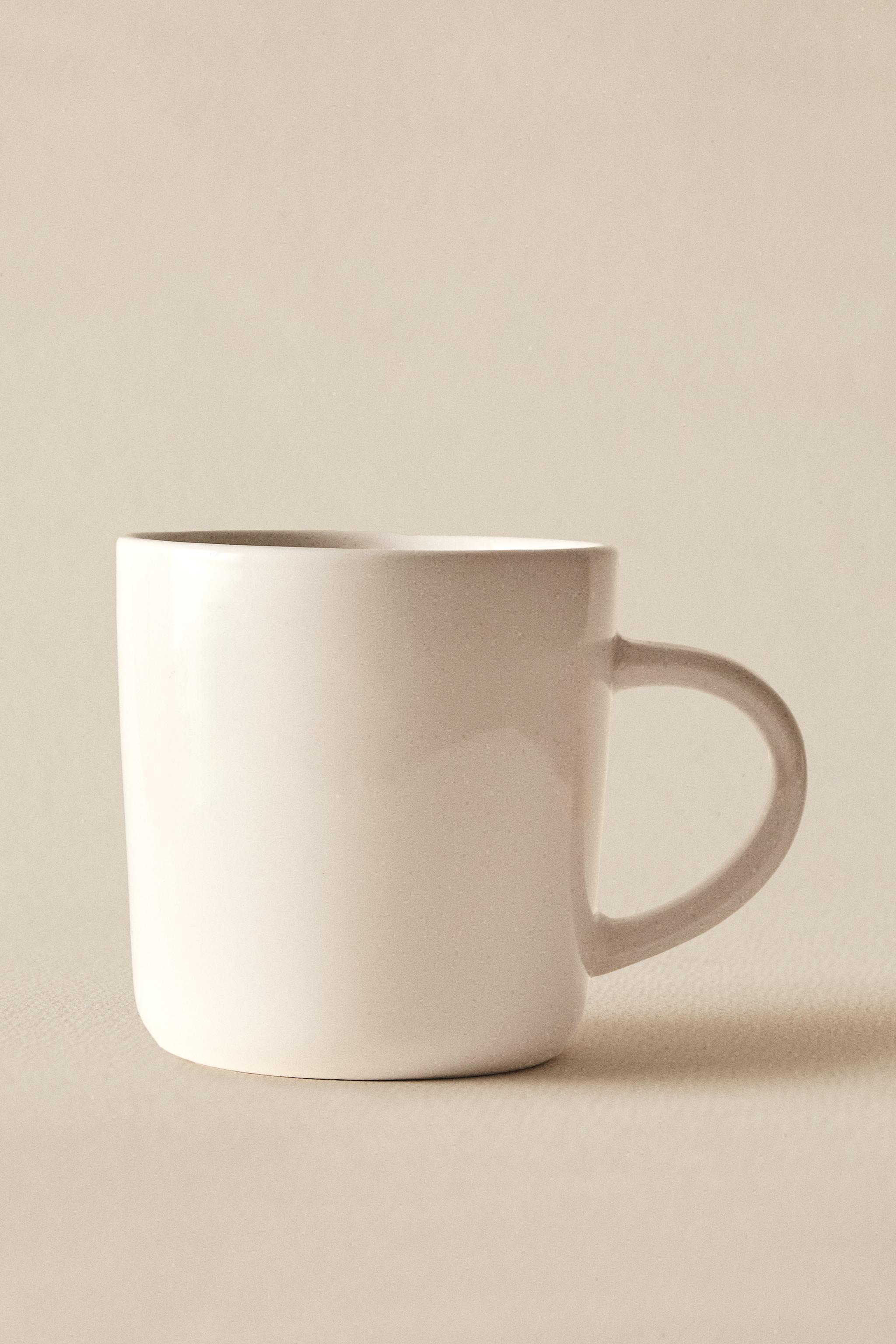 STONEWARE MUG