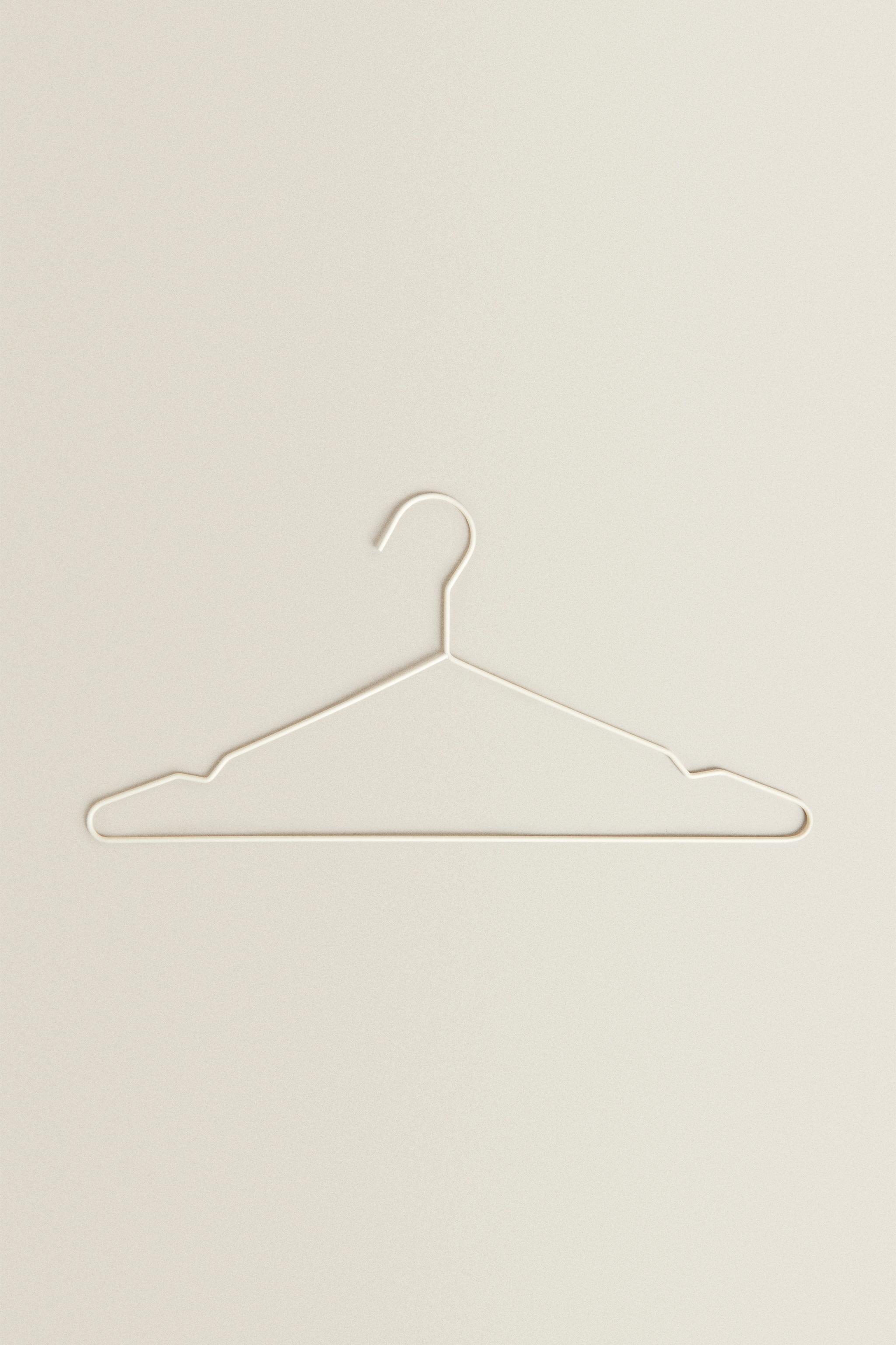 RUBBERIZED HANGERS (PACK OF 6)