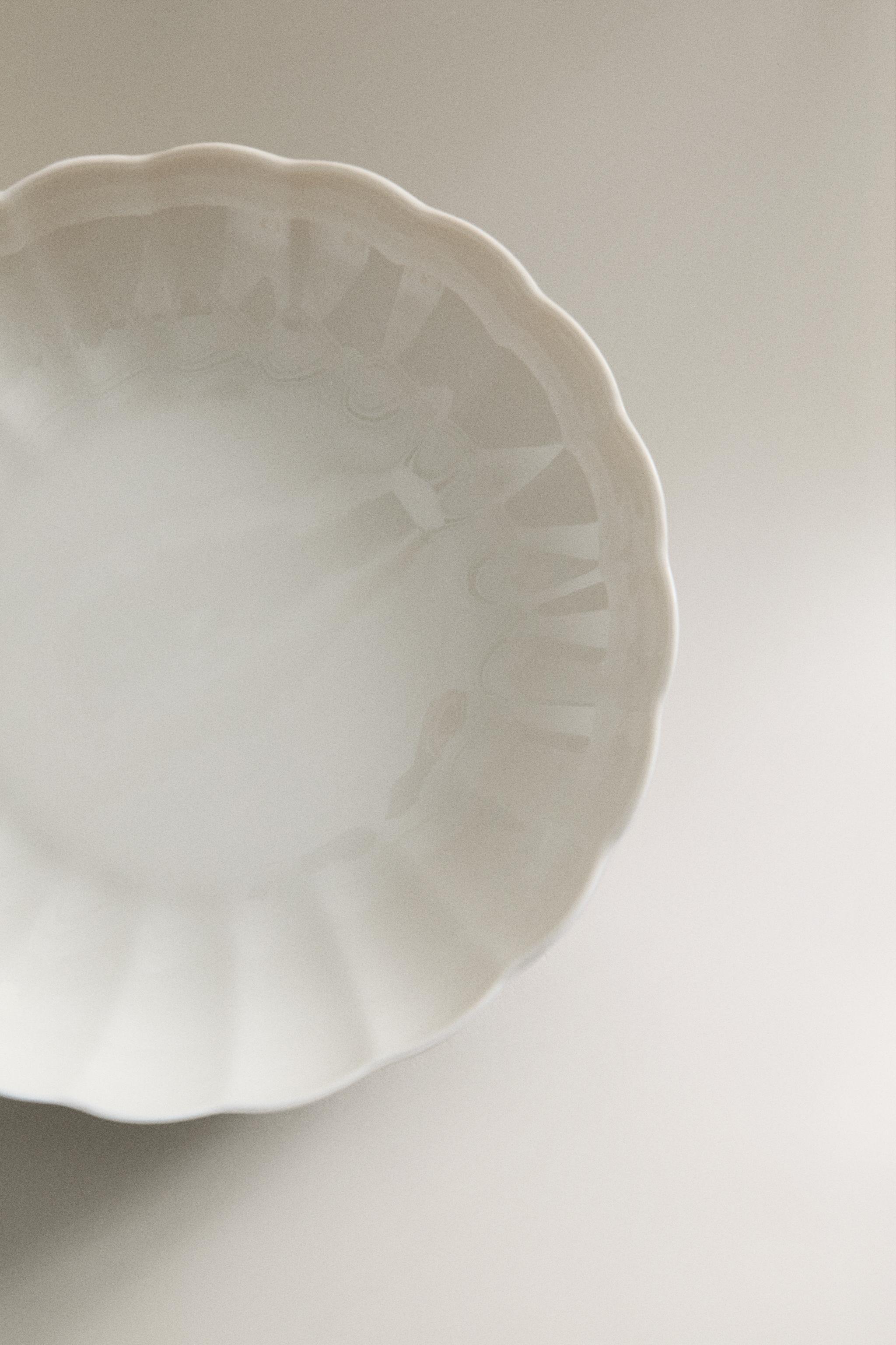 SCALLOPED PORCELAIN SOUP PLATE