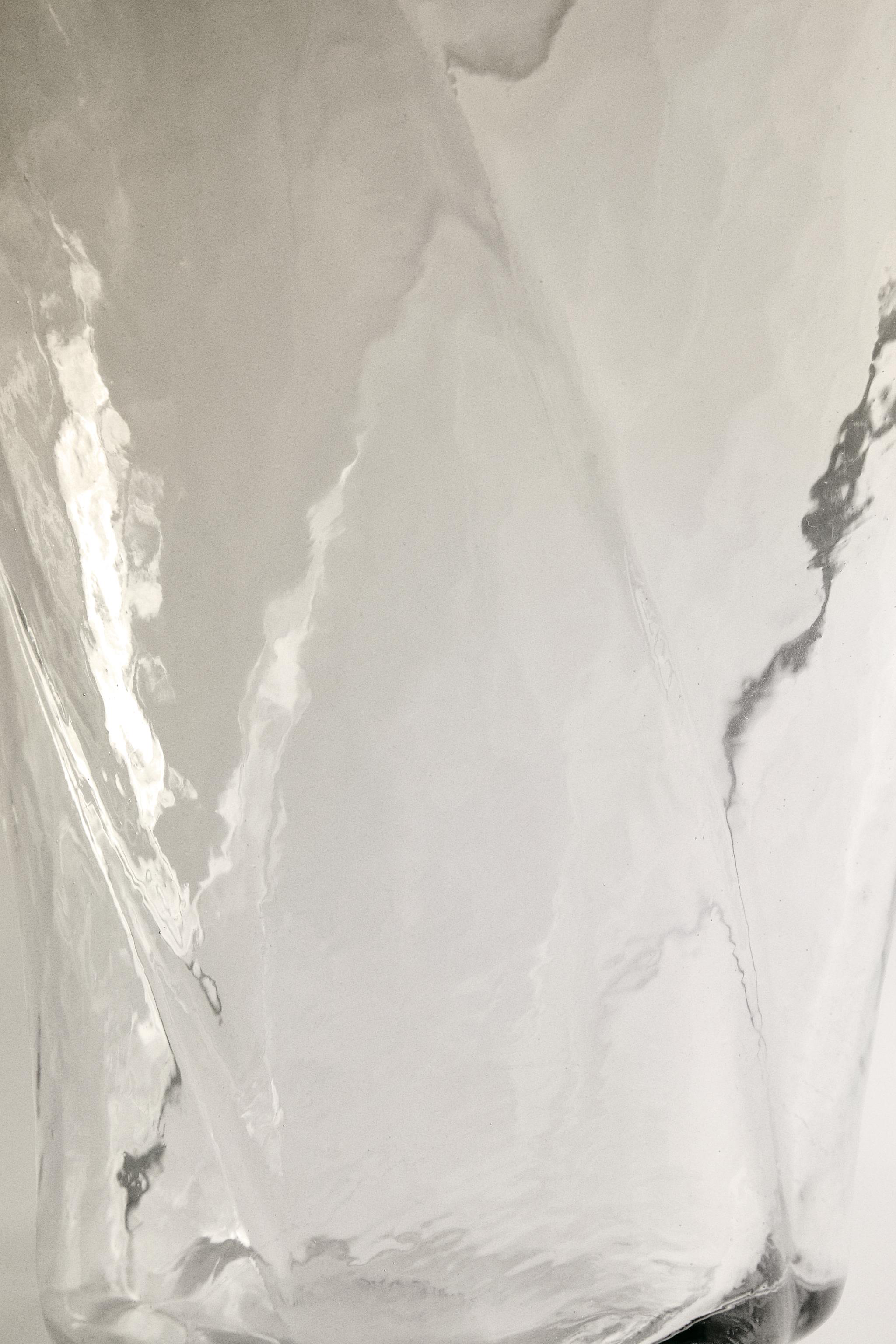 LARGE WAVY GLASS VASE