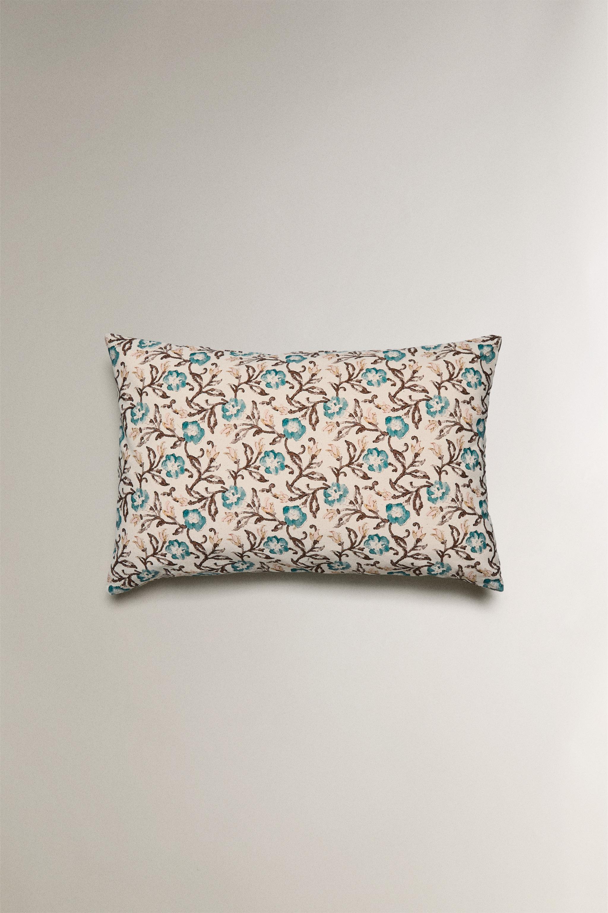 FLORAL PRINT THROW PILLOW COVER