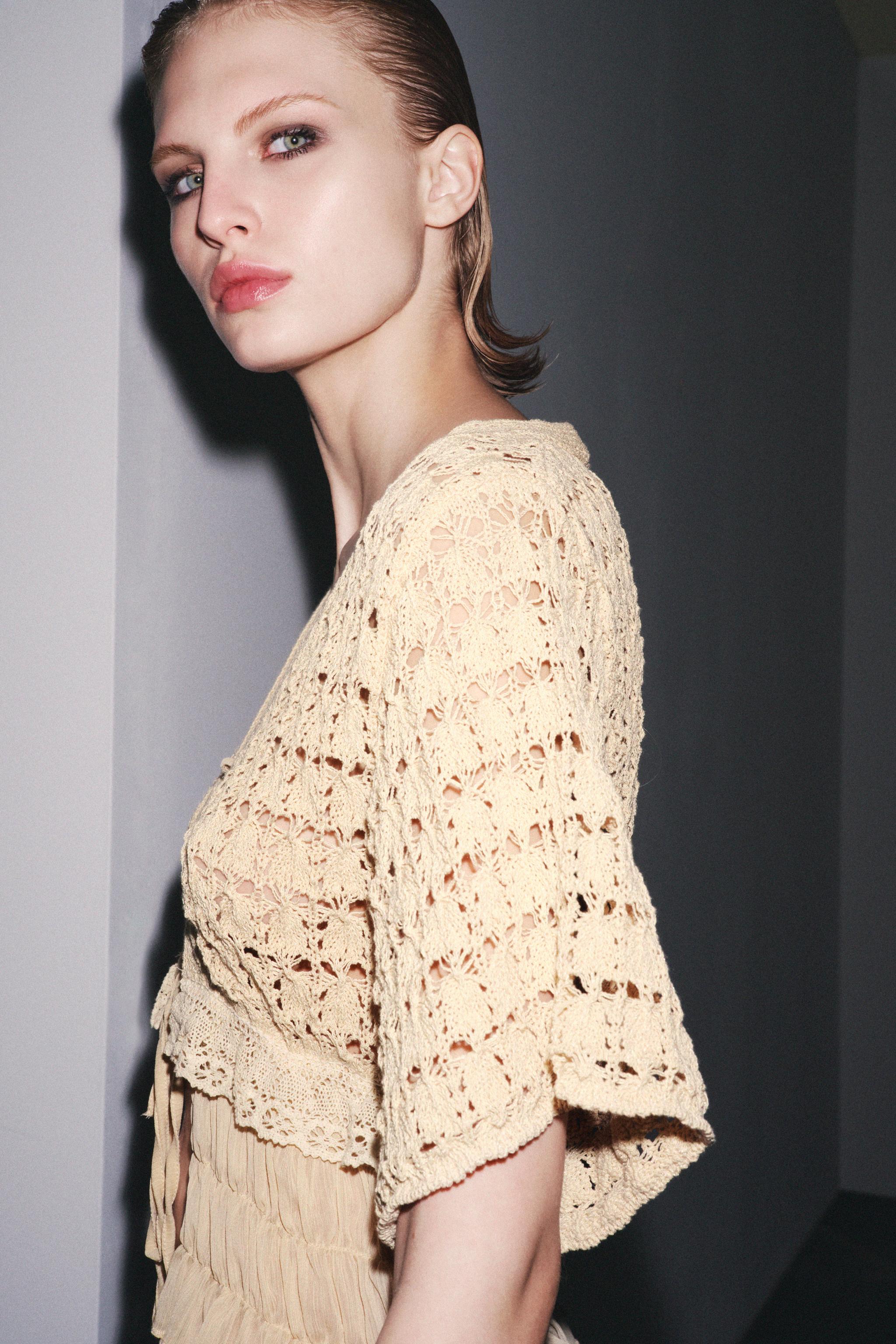 COMBINATION KNIT CARDIGAN