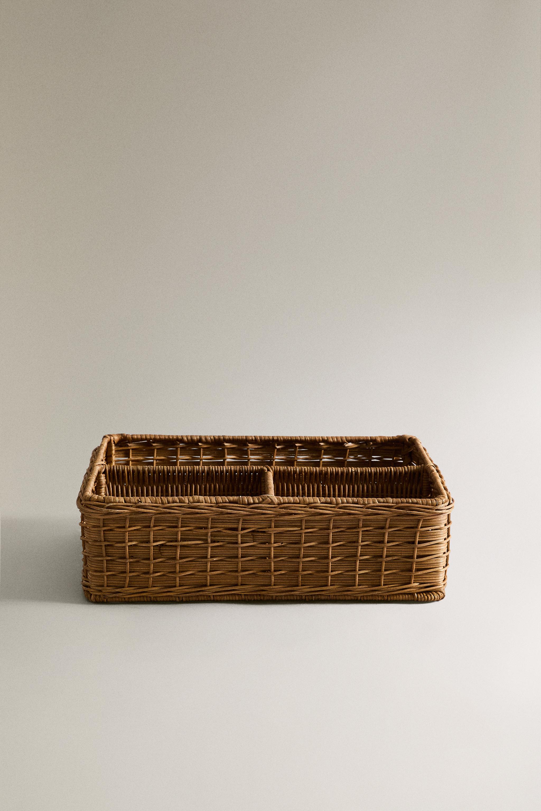 CHILDREN'S RATTAN ORGANIZER BASKET