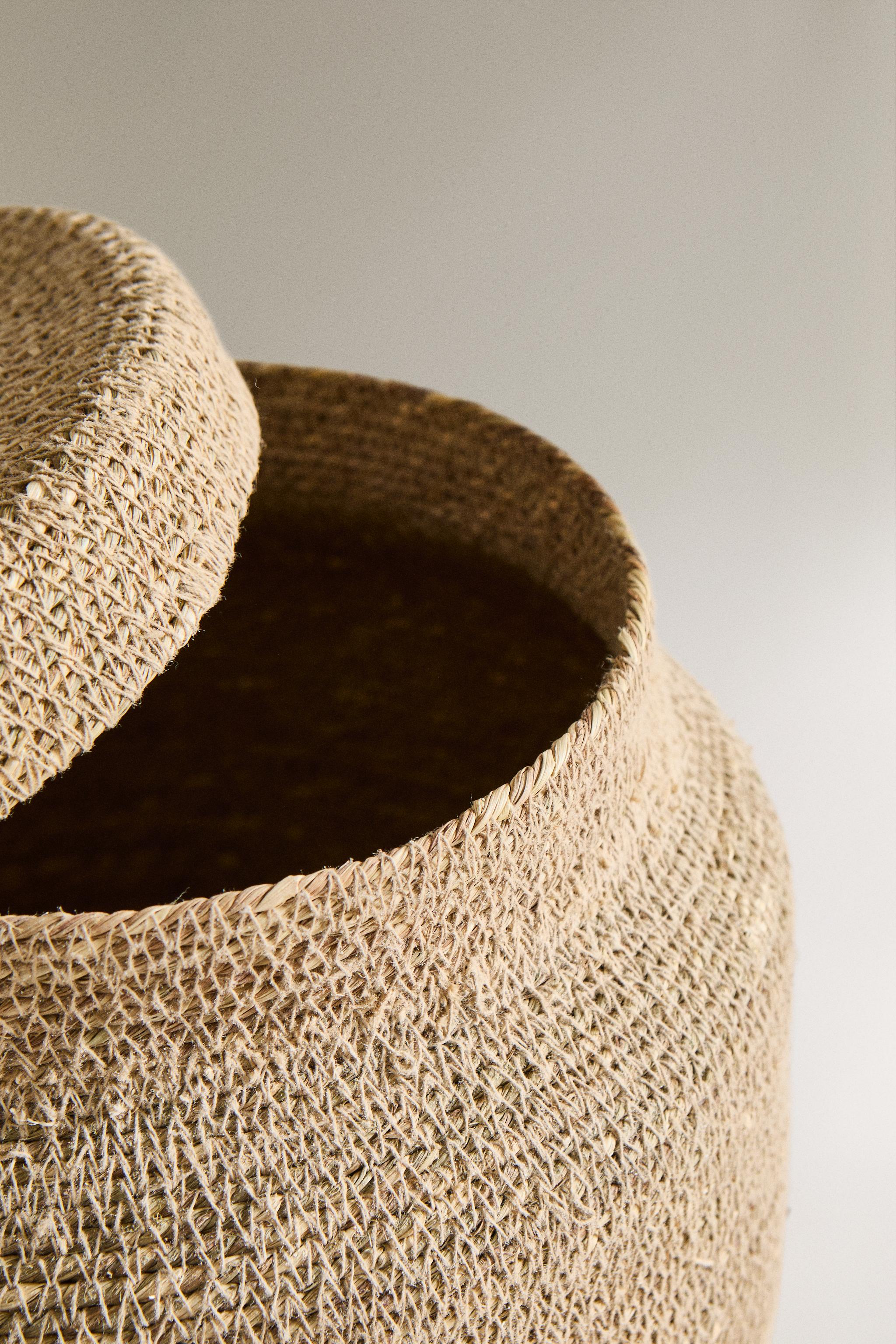 SEAGRASS BASKET WITH LID