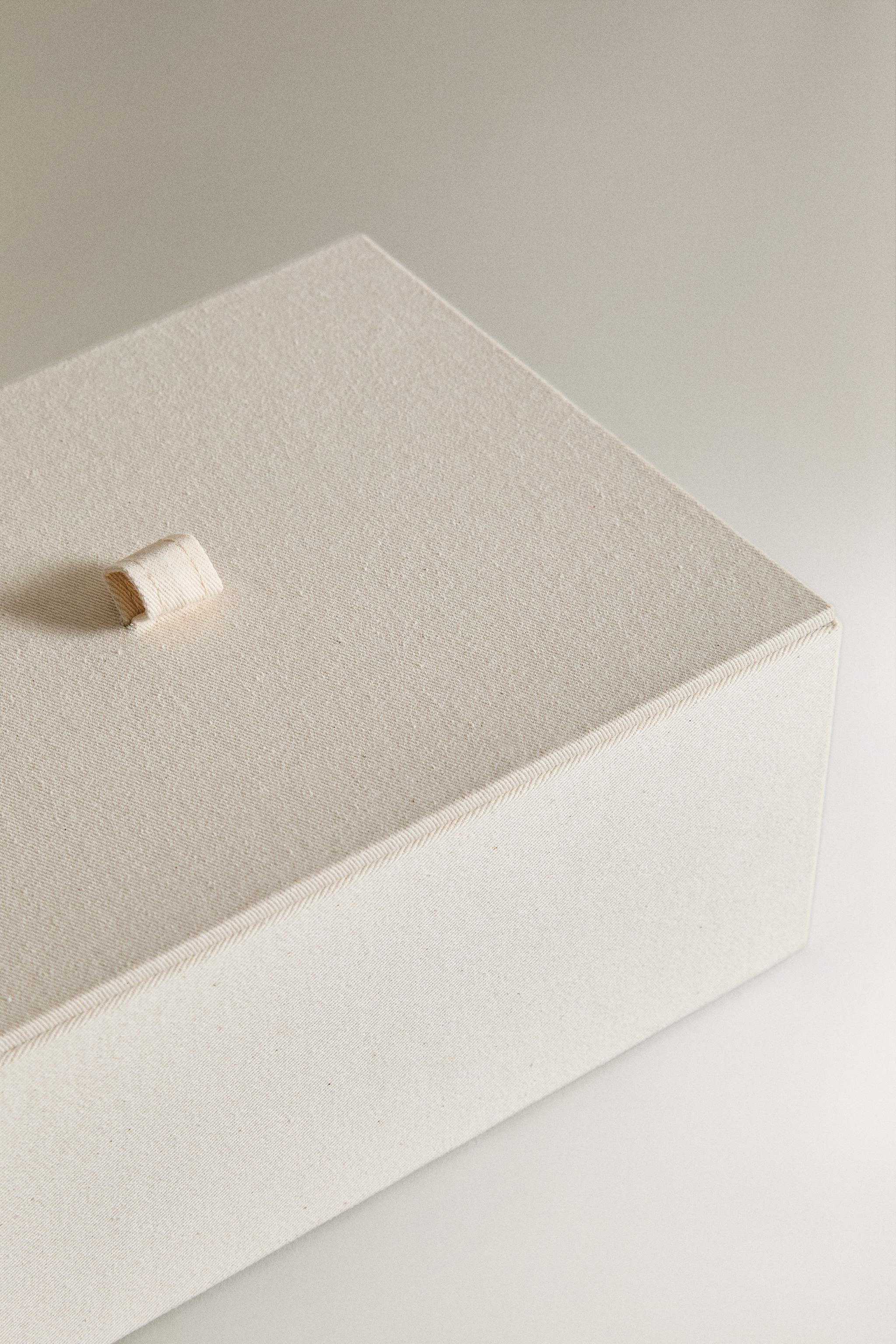 ORGANIZER BOX WITH LID