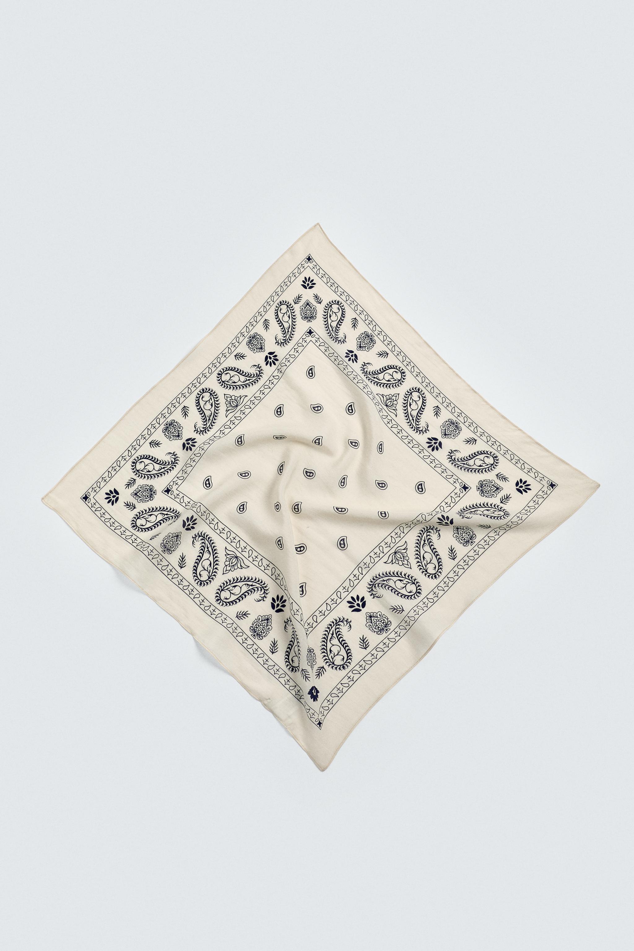 PAISLEY PRINT BANDANA