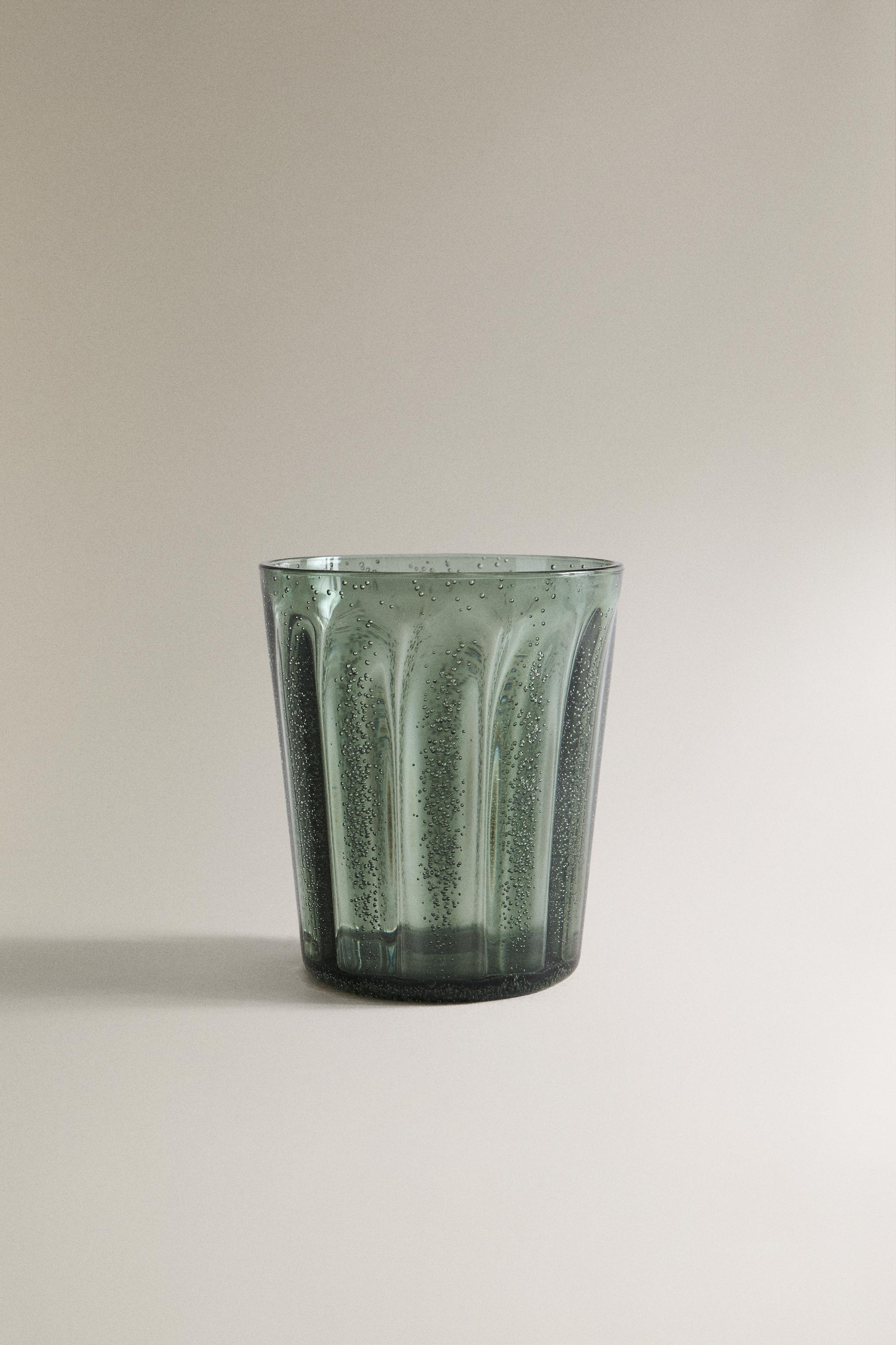 ACRYLIC TUMBLER WITH BUBBLES