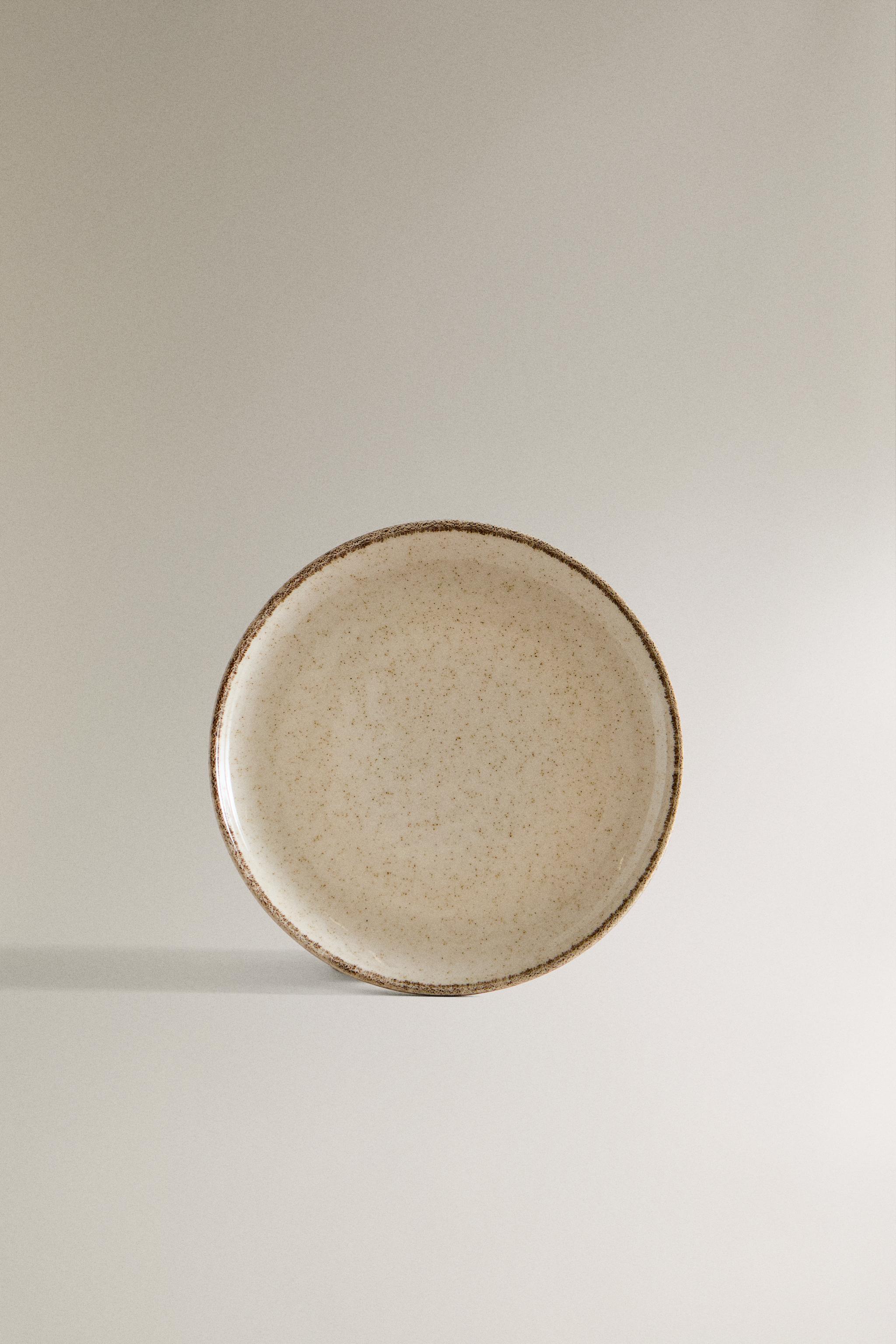 PORCELAIN SIDE PLATE WITH ANTIQUE FINISH RIM