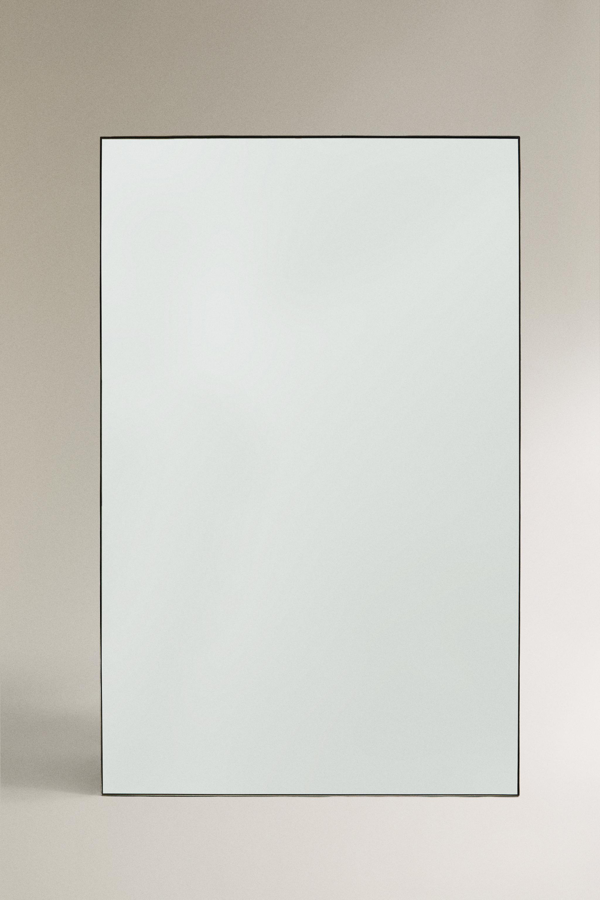 WALL MIRROR WITH SILVER FRAME