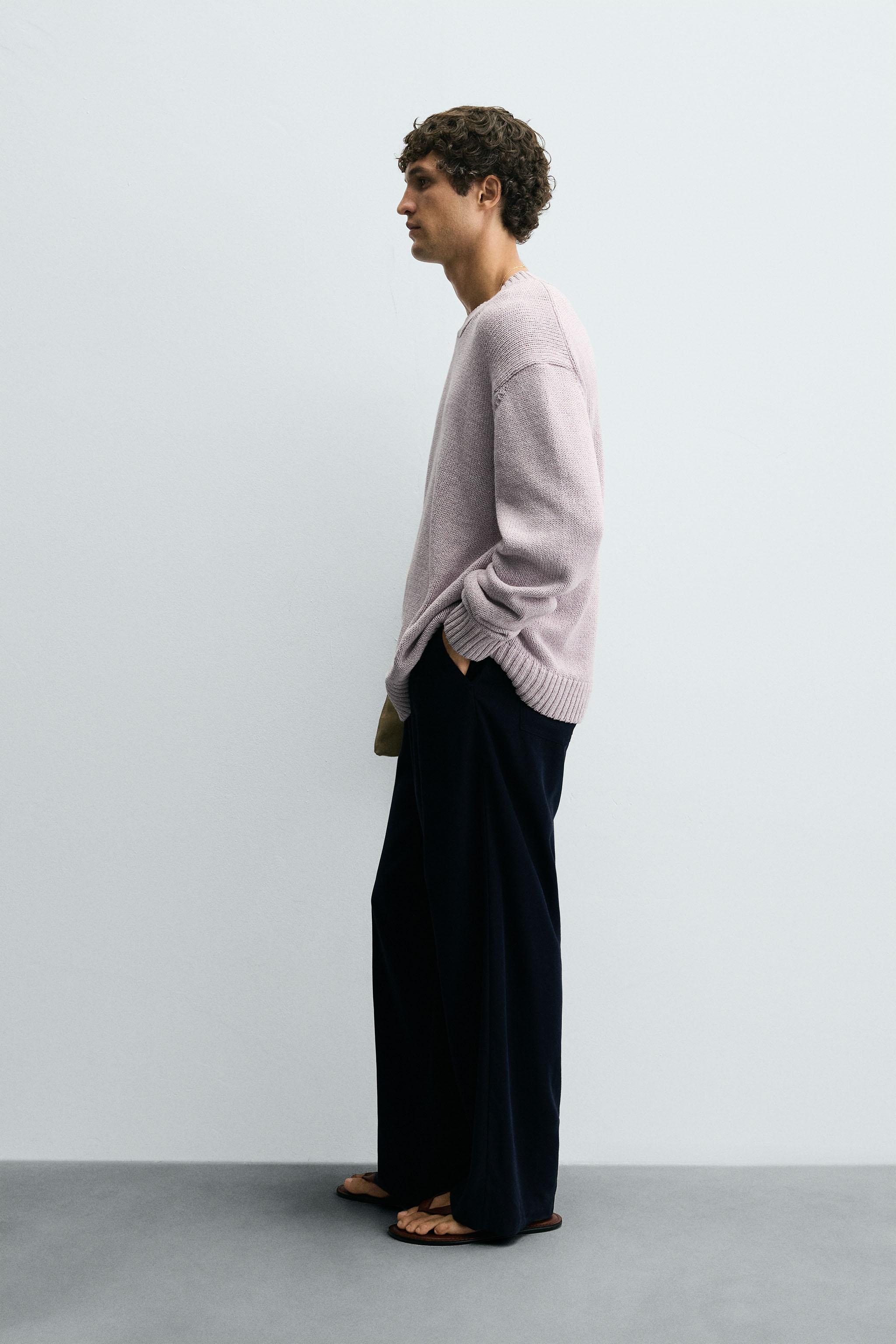 TEXTURED KNIT SWEATER