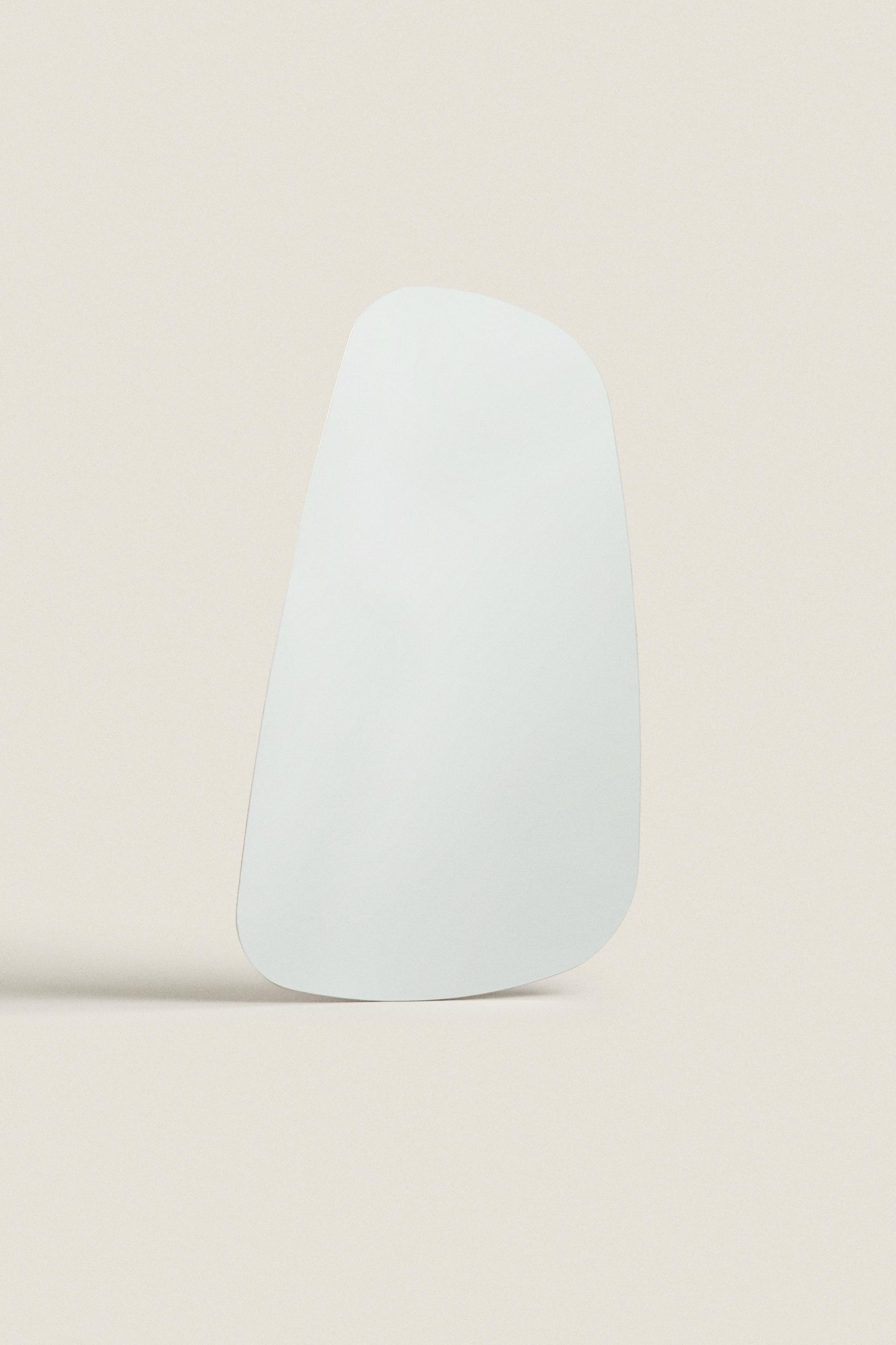 IRREGULAR WALL MIRROR