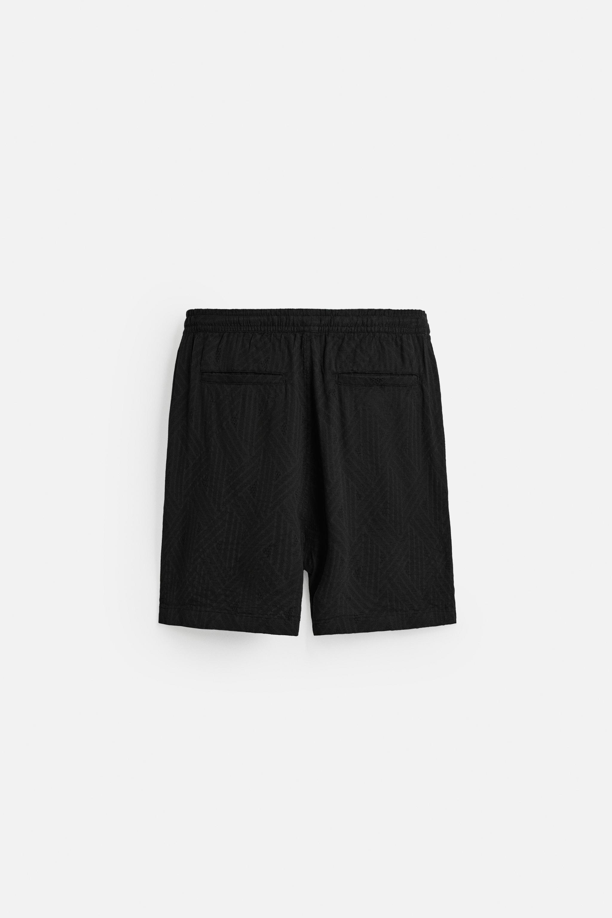 GEOMETRIC JACQUARD SHORTS