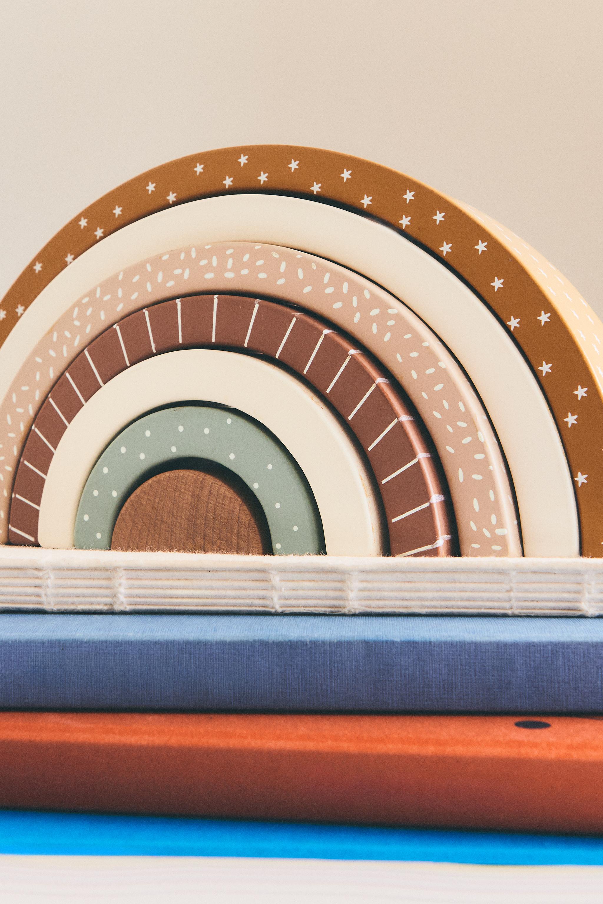 CHILDREN'S TOY RAINBOW BLOCKS